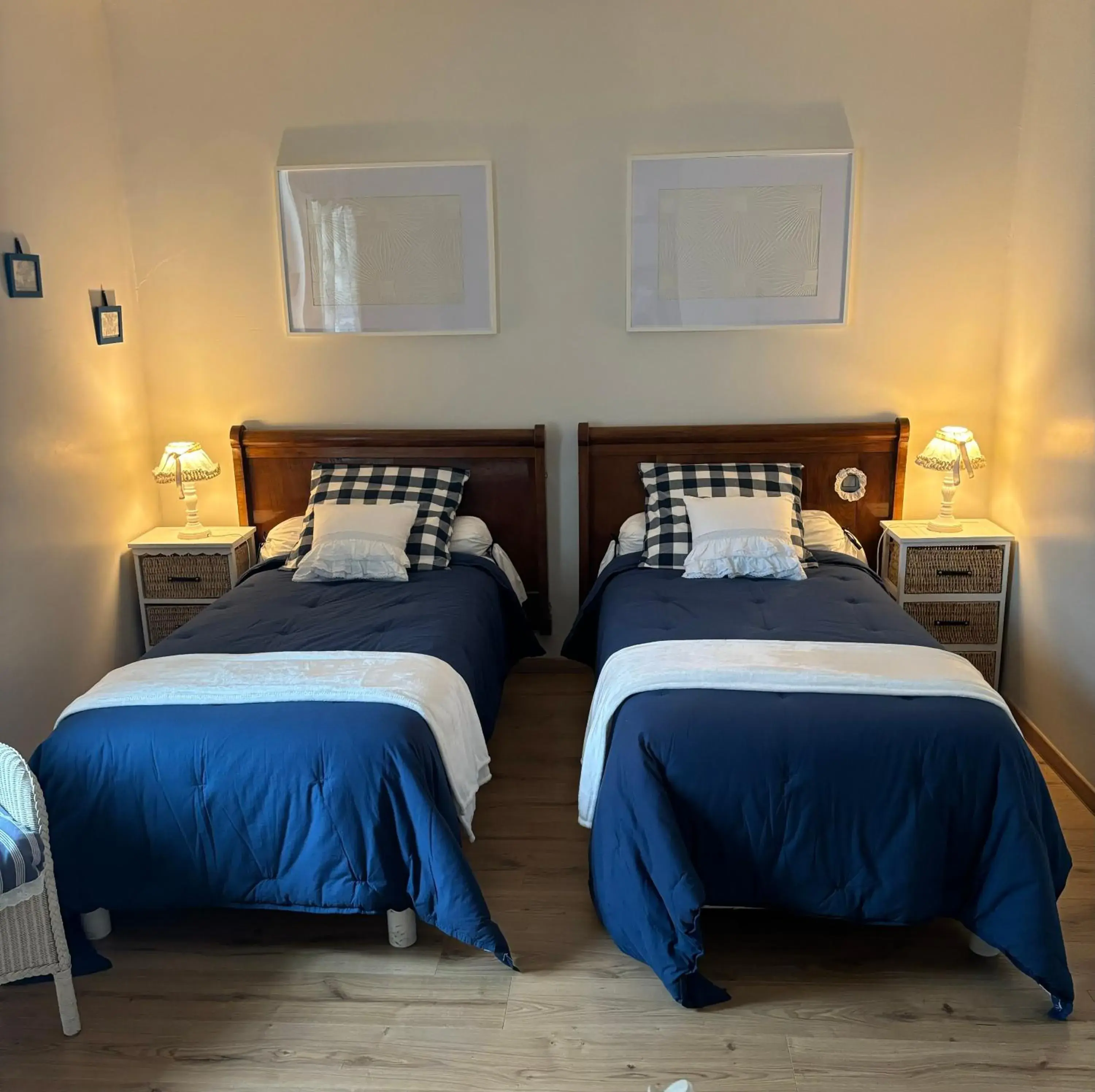 Twin Room - single occupancy in Chambres d'Hôtes Le Tilleul Twin Room - single occupancy in Chambres d'Hôtes Le Tilleul