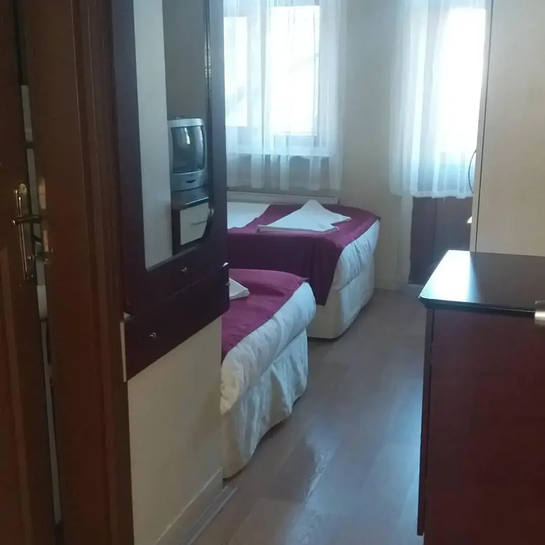 Deluxe Double or Twin Room - single occupancy in Sena Hotels Deluxe Double or Twin Room - single occupancy in Sena Hotels