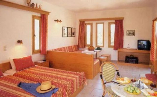 Day in Vamos Palace Apartments