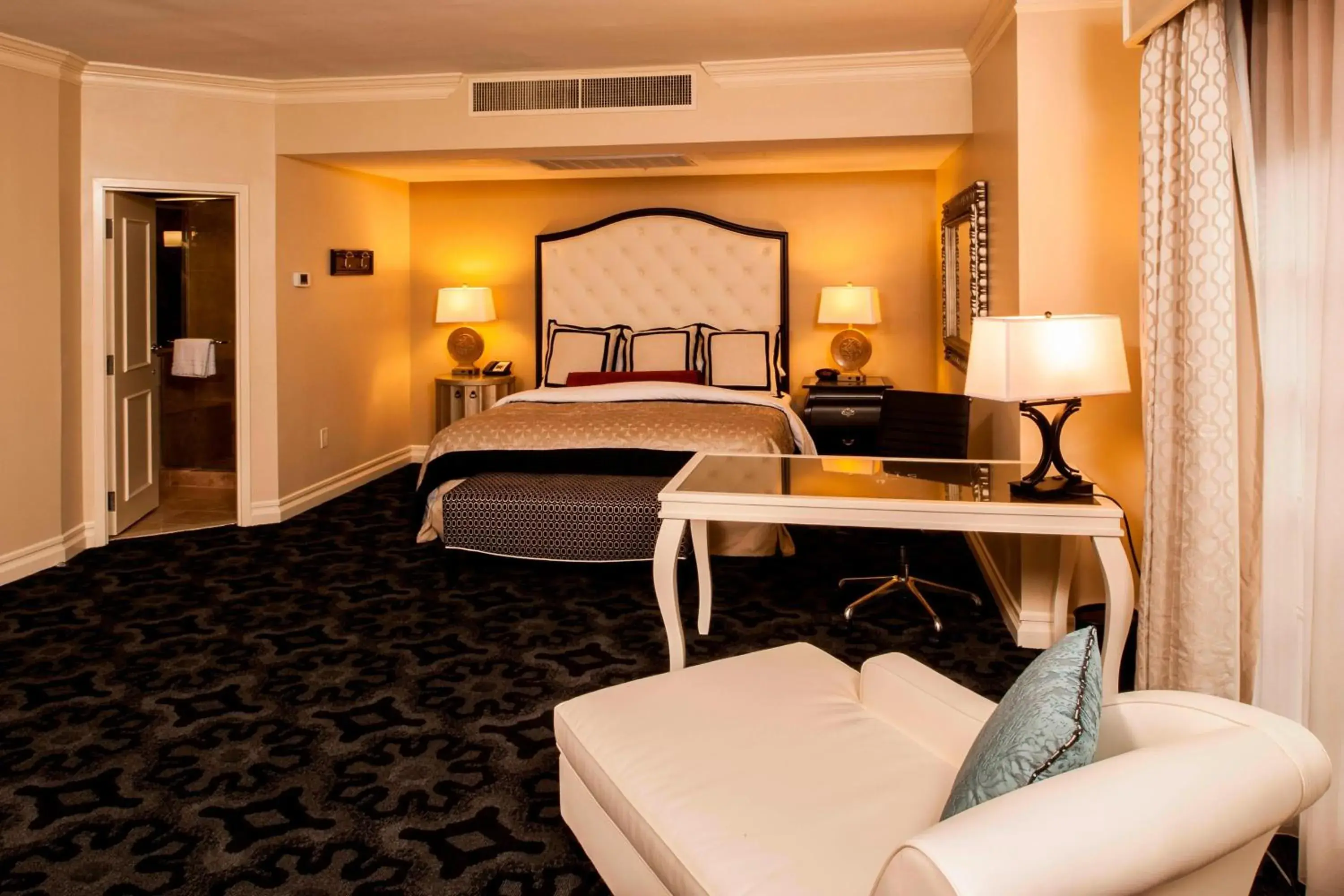 Photo of the whole room in The Siena Hotel, Autograph Collection Photo of the whole room in The Siena Hotel, Autograph Collection