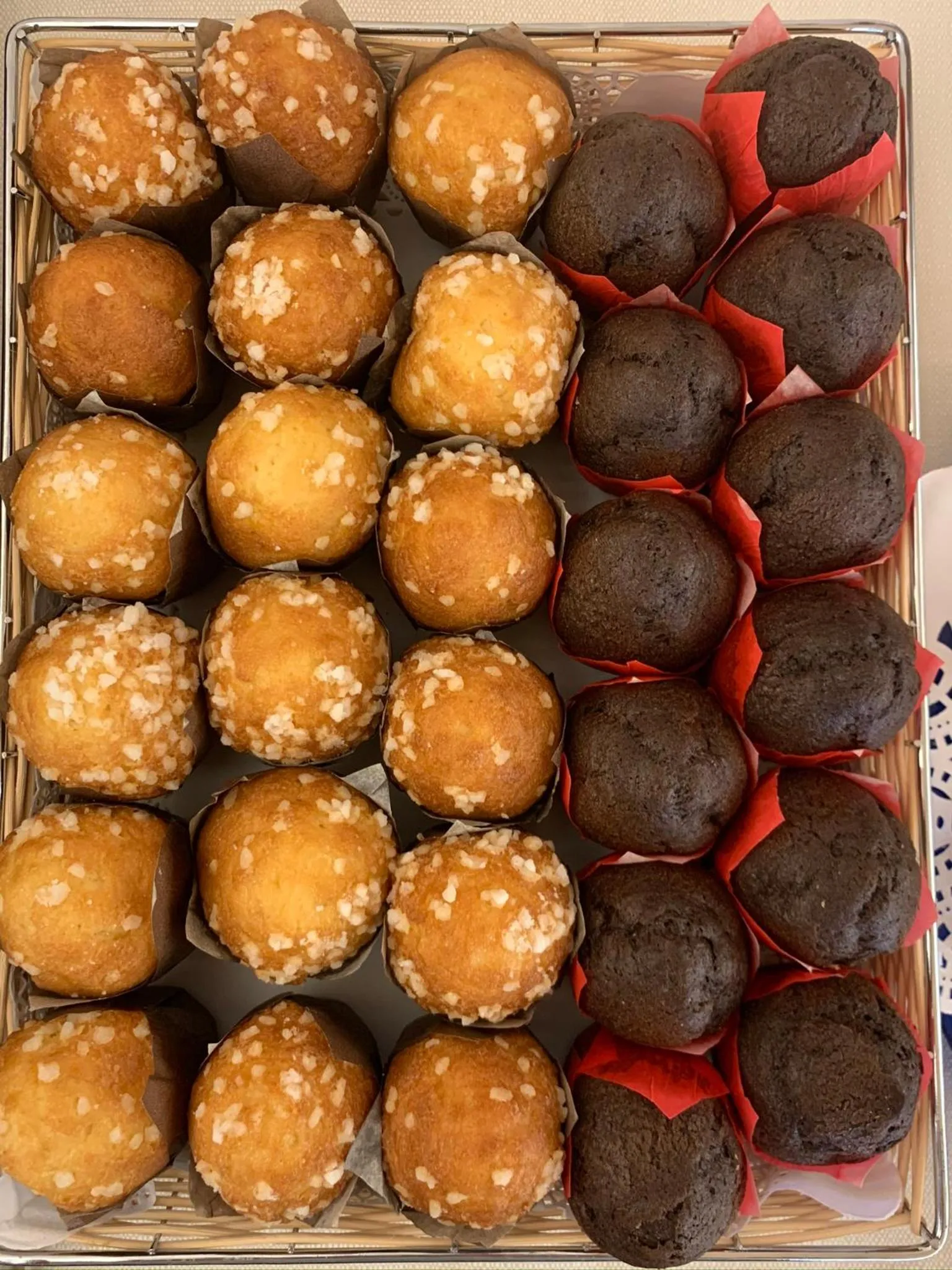 Buffet breakfast in Hotel Bahia