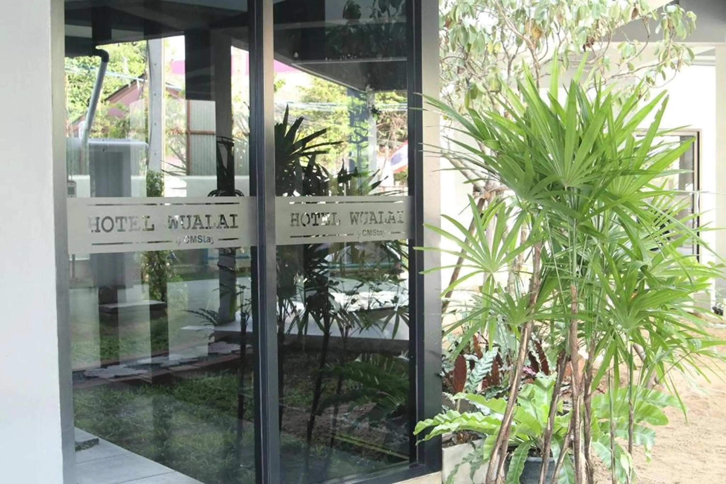 Garden view in Hotel Wualai by CMStay