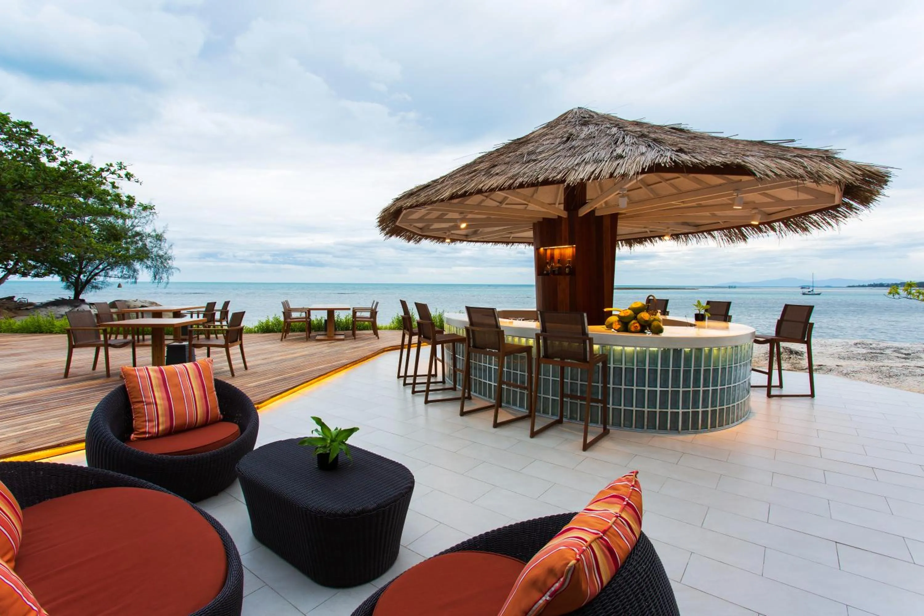 Lounge or bar in Rocky's Boutique Resort - Veranda Collection Samui