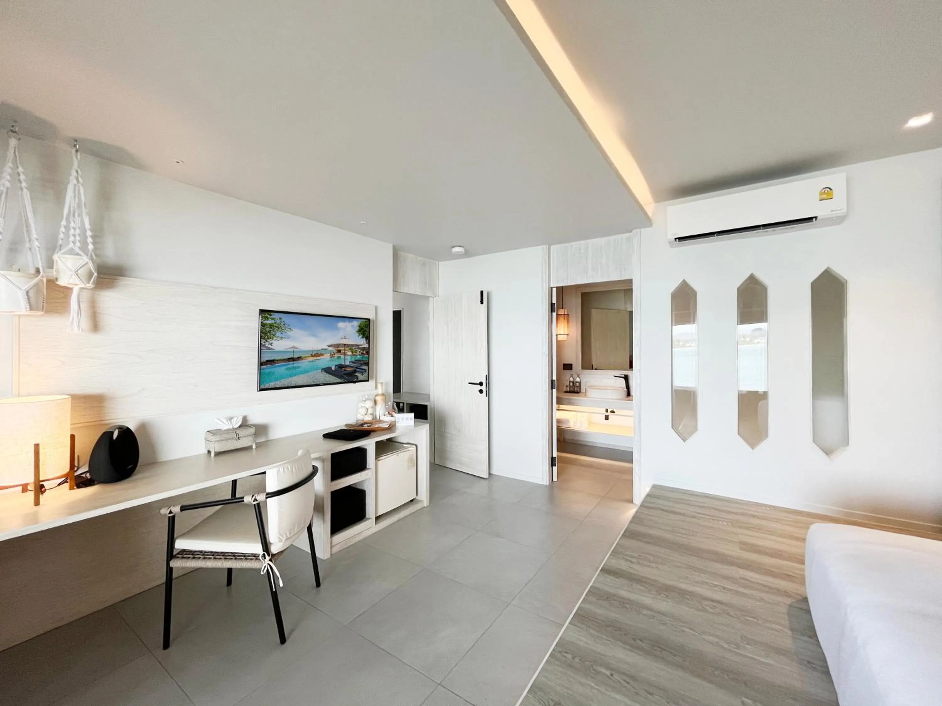 Seating area, Bed in Rocky's Boutique Resort - Veranda Collection Samui