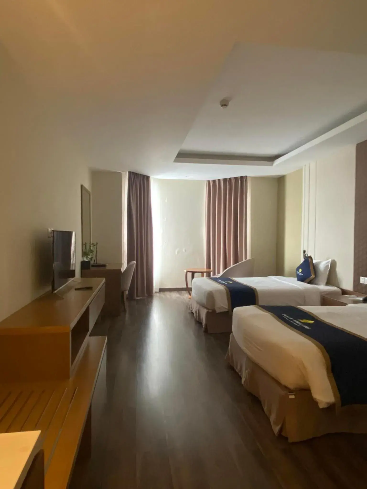 Superior Twin Room in Khách sạn Sài Gòn Vĩnh Long Superior Twin Room in Khách sạn Sài Gòn Vĩnh Long