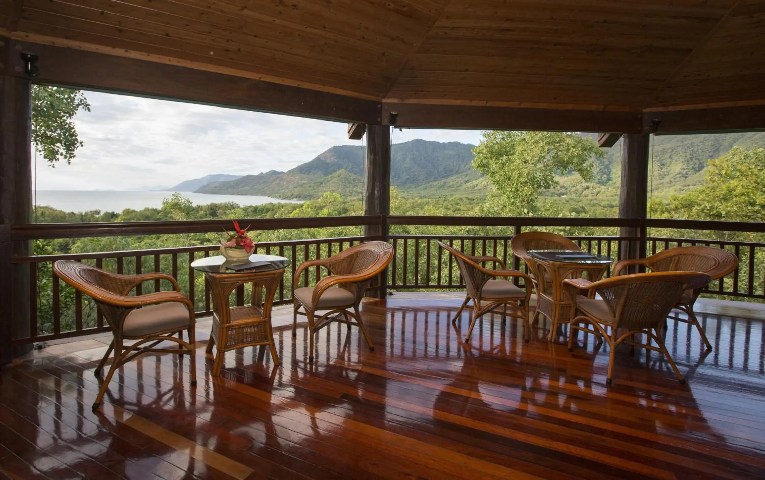 Restaurant/places to eat in Thala Beach Nature Reserve Restaurant/places to eat in Thala Beach Nature Reserve