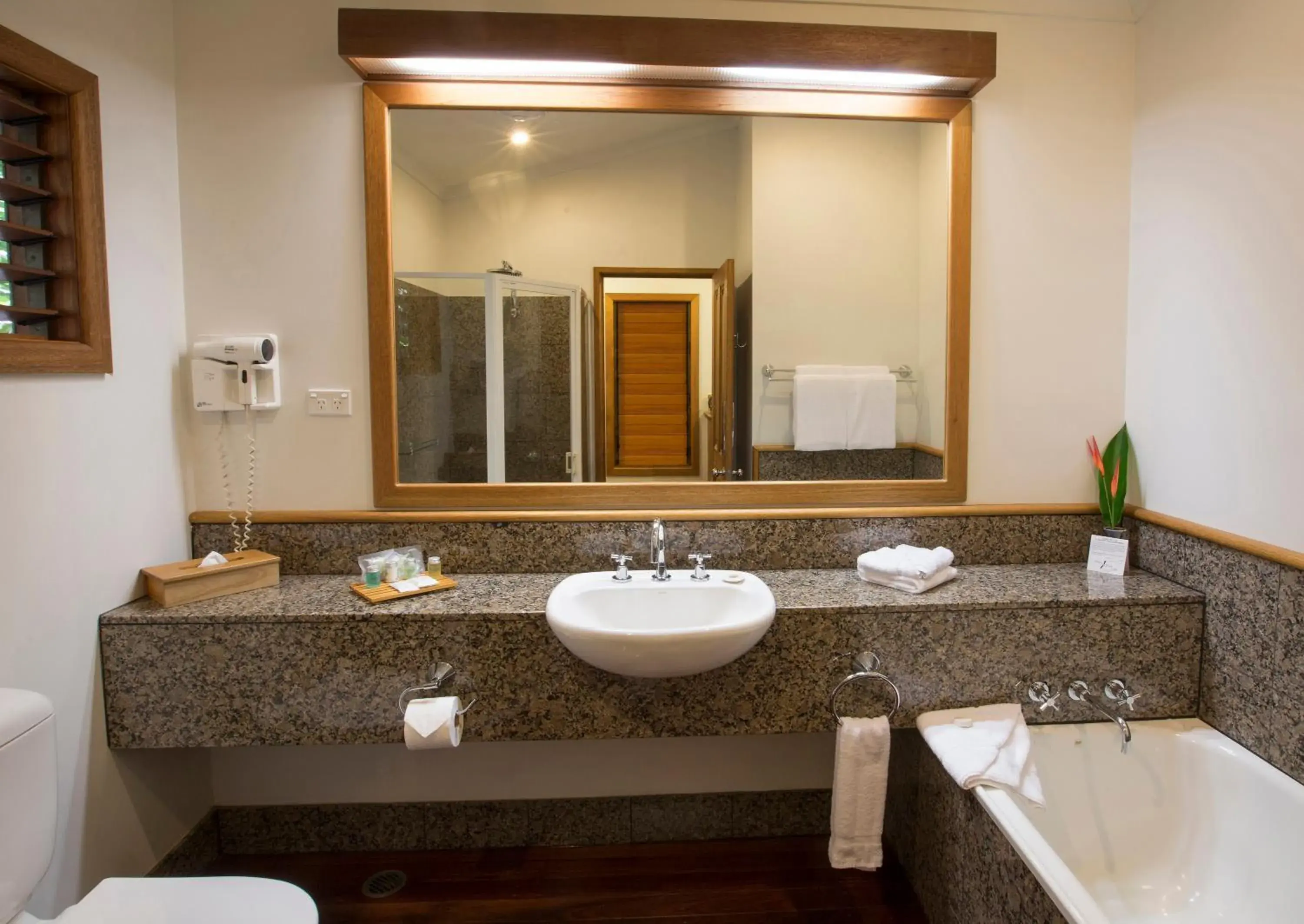 Bathroom in Thala Beach Nature Reserve Bathroom in Thala Beach Nature Reserve
