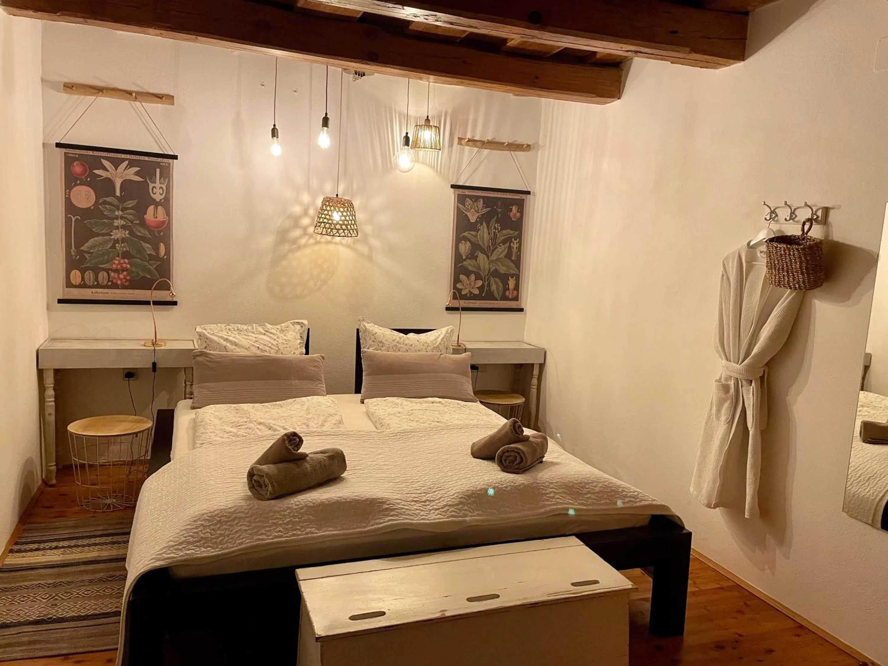 Bed in Bed & Breakfast Chez Lips