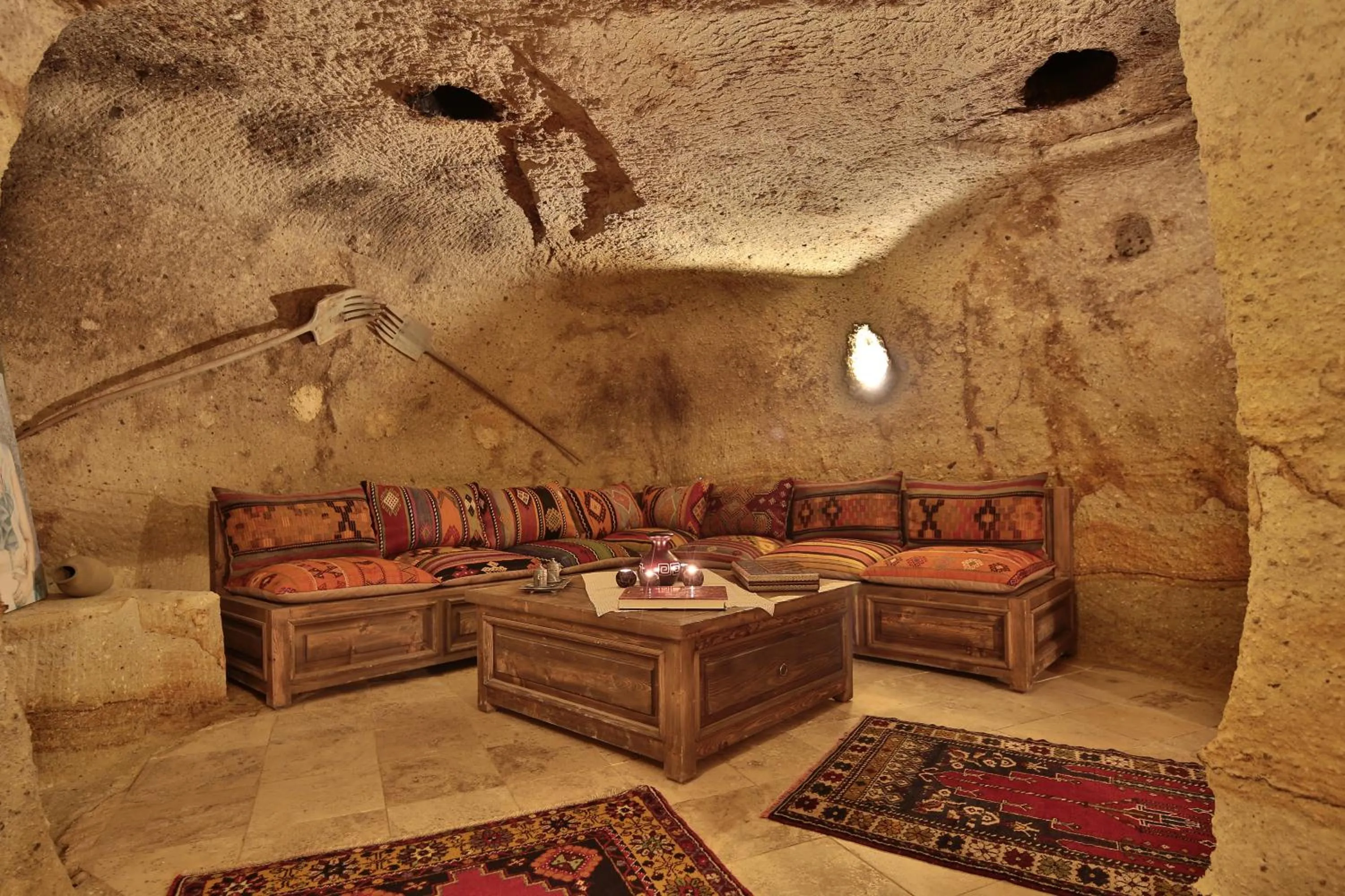 Communal lounge/ TV room in Elif Stone House