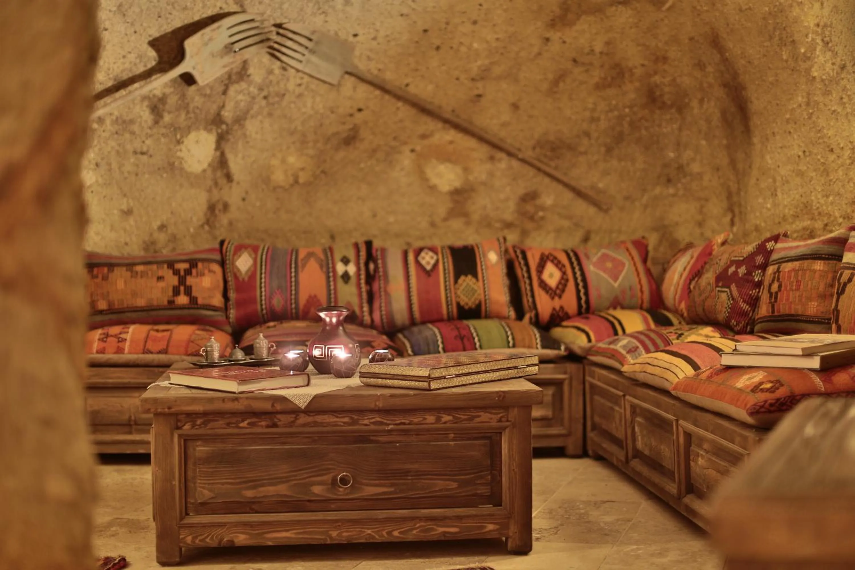 Communal lounge/ TV room in Elif Stone House