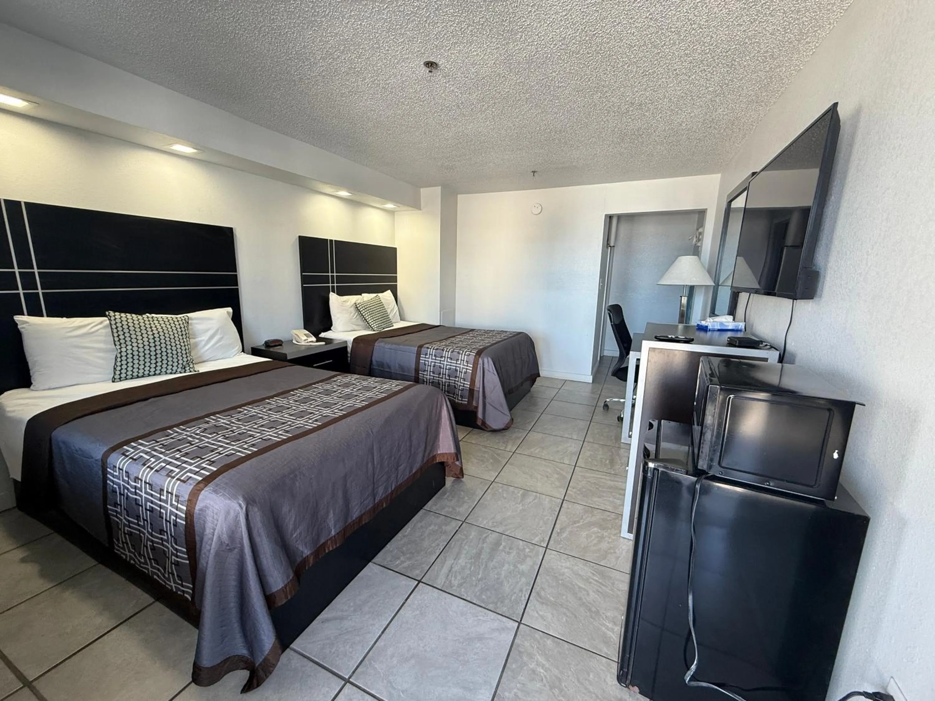 Decorative detail, Bed in Blue Marlin Motel