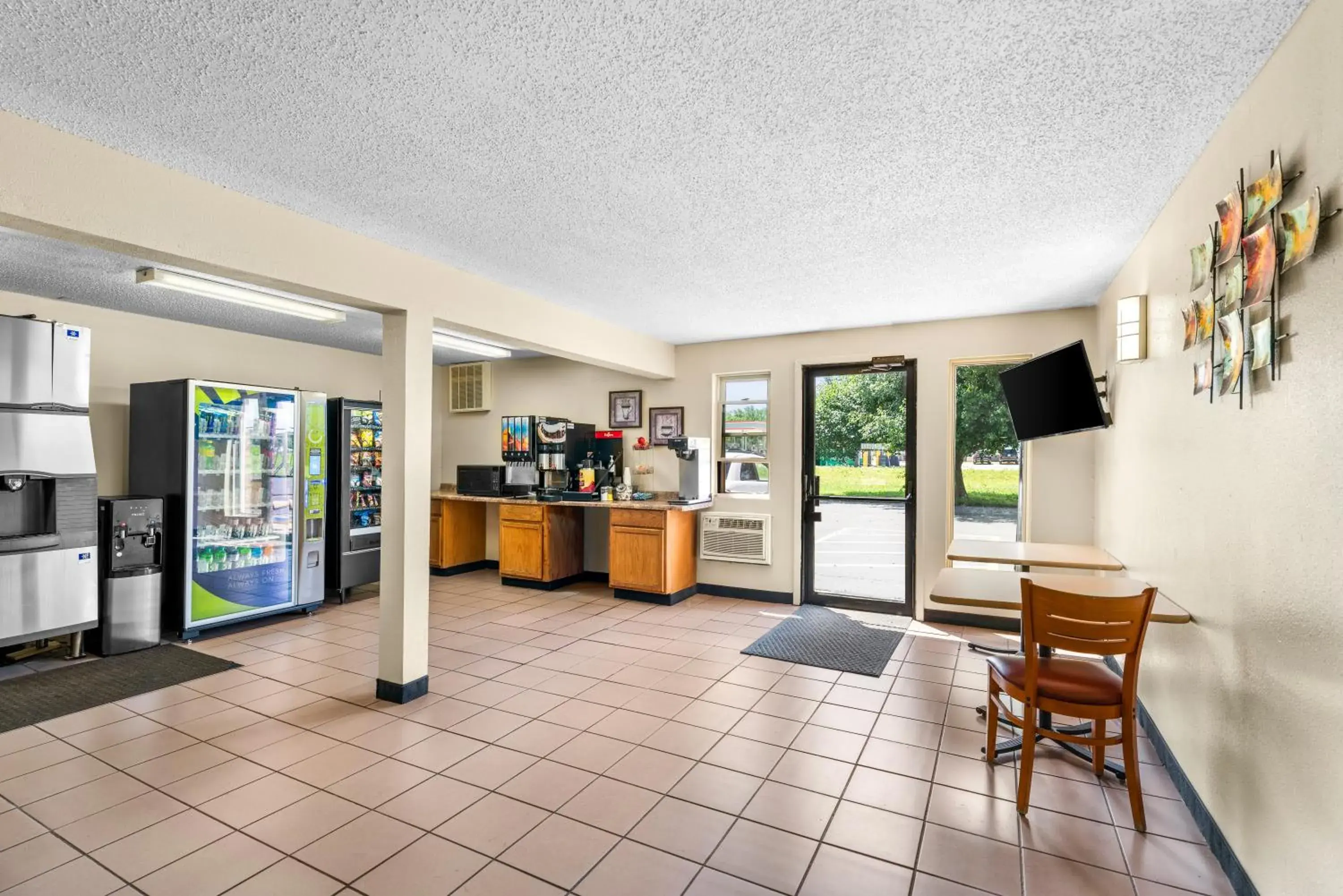 vending machine in Americas Best Value Inn Decatur vending machine in Americas Best Value Inn Decatur