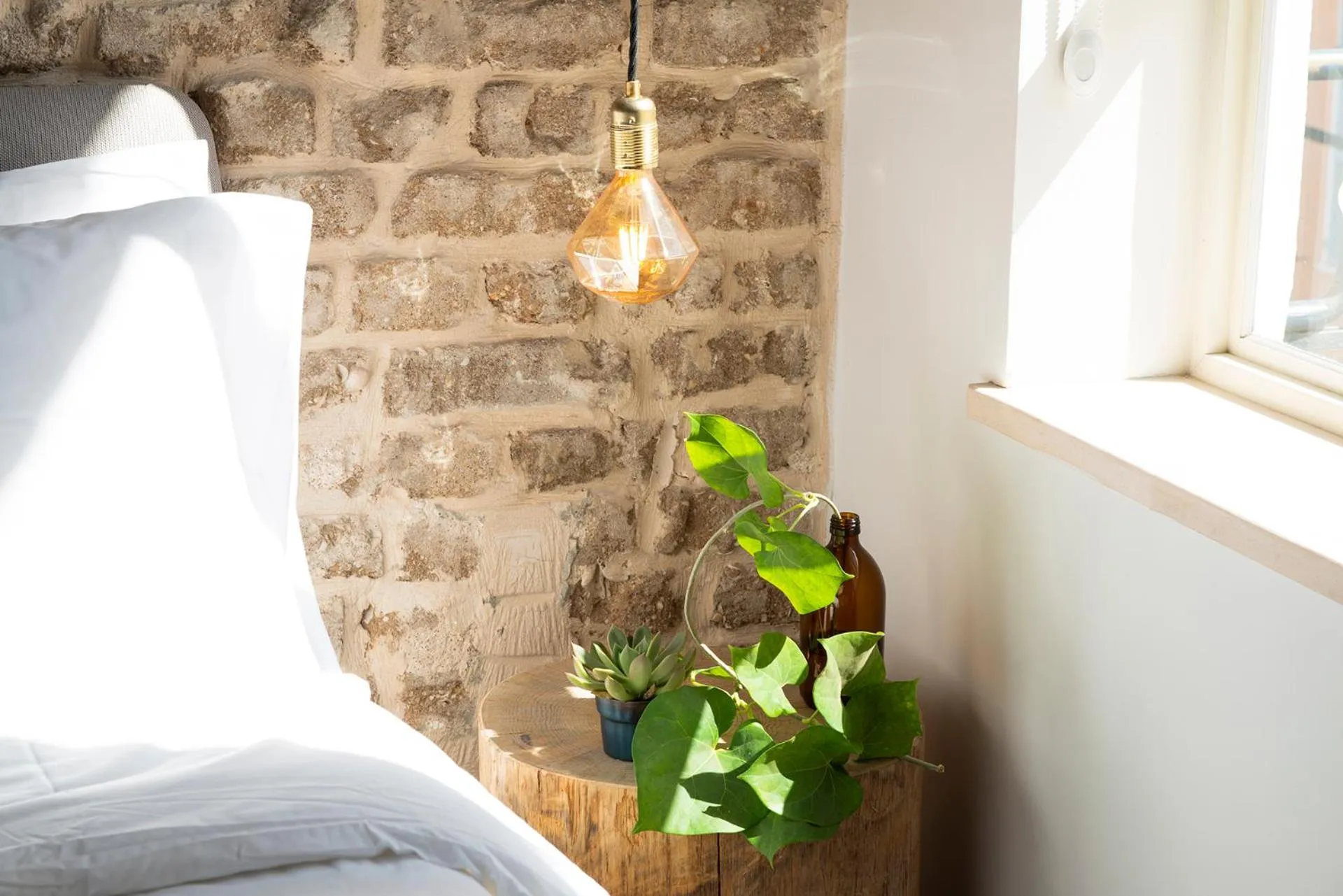 Bedroom, Bed in Oliver