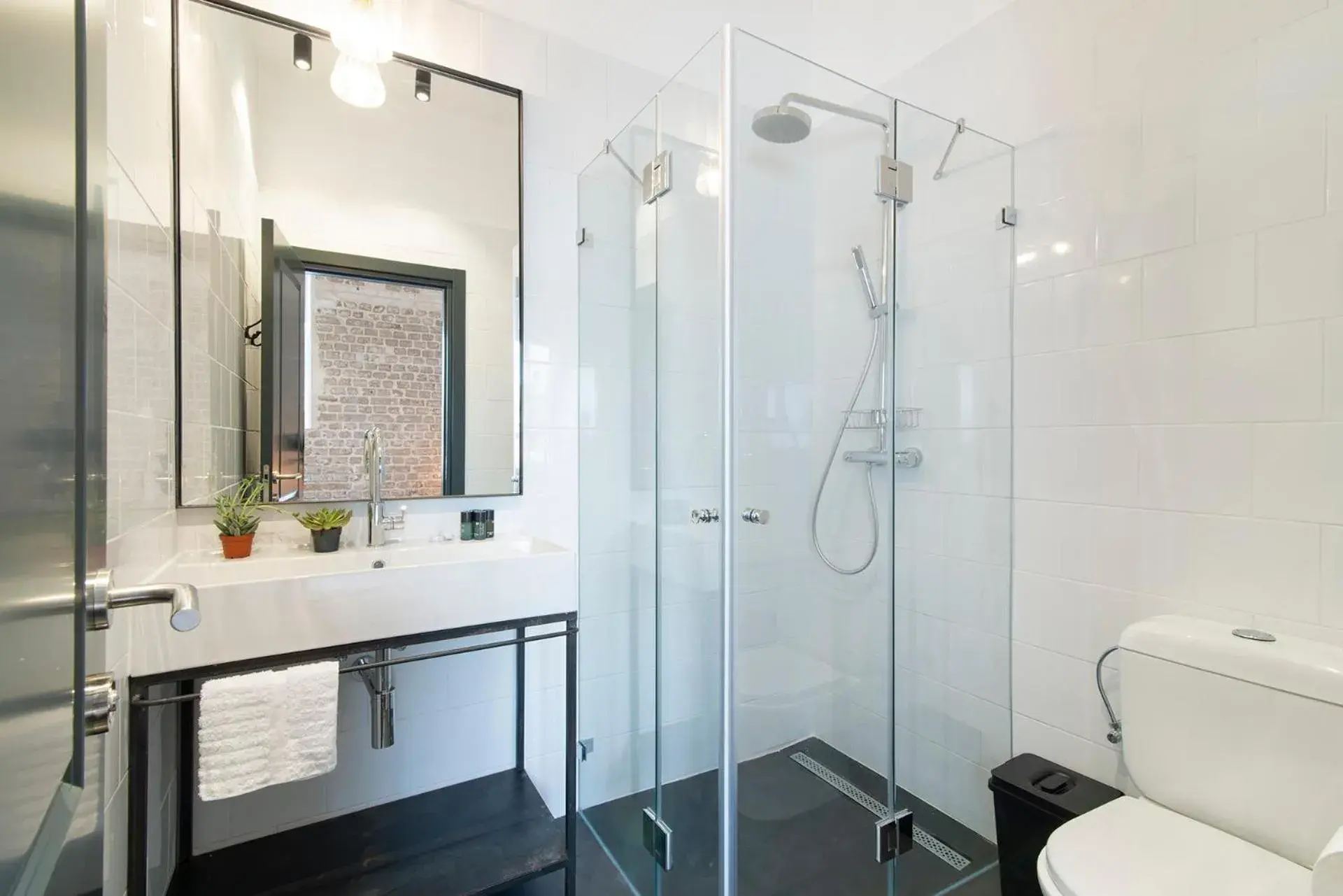 Double Room in Oliver Double Room in Oliver