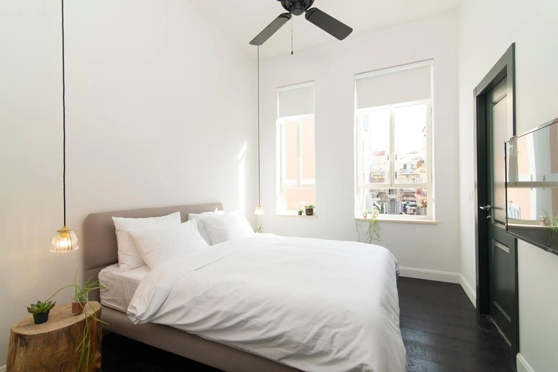 Deluxe Double Room in Oliver