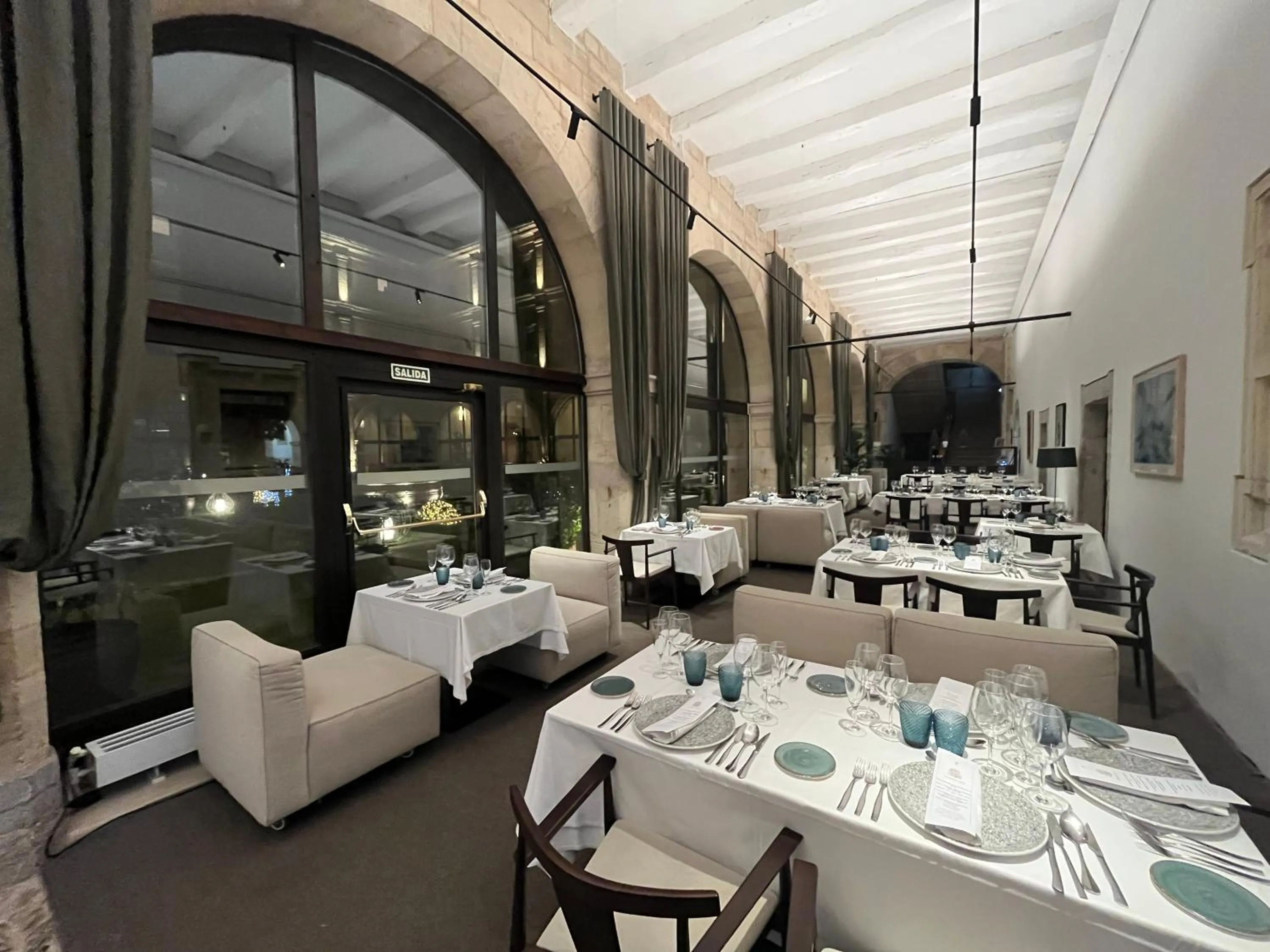 Restaurant/places to eat in Hotel Real Colegiata San Isidoro