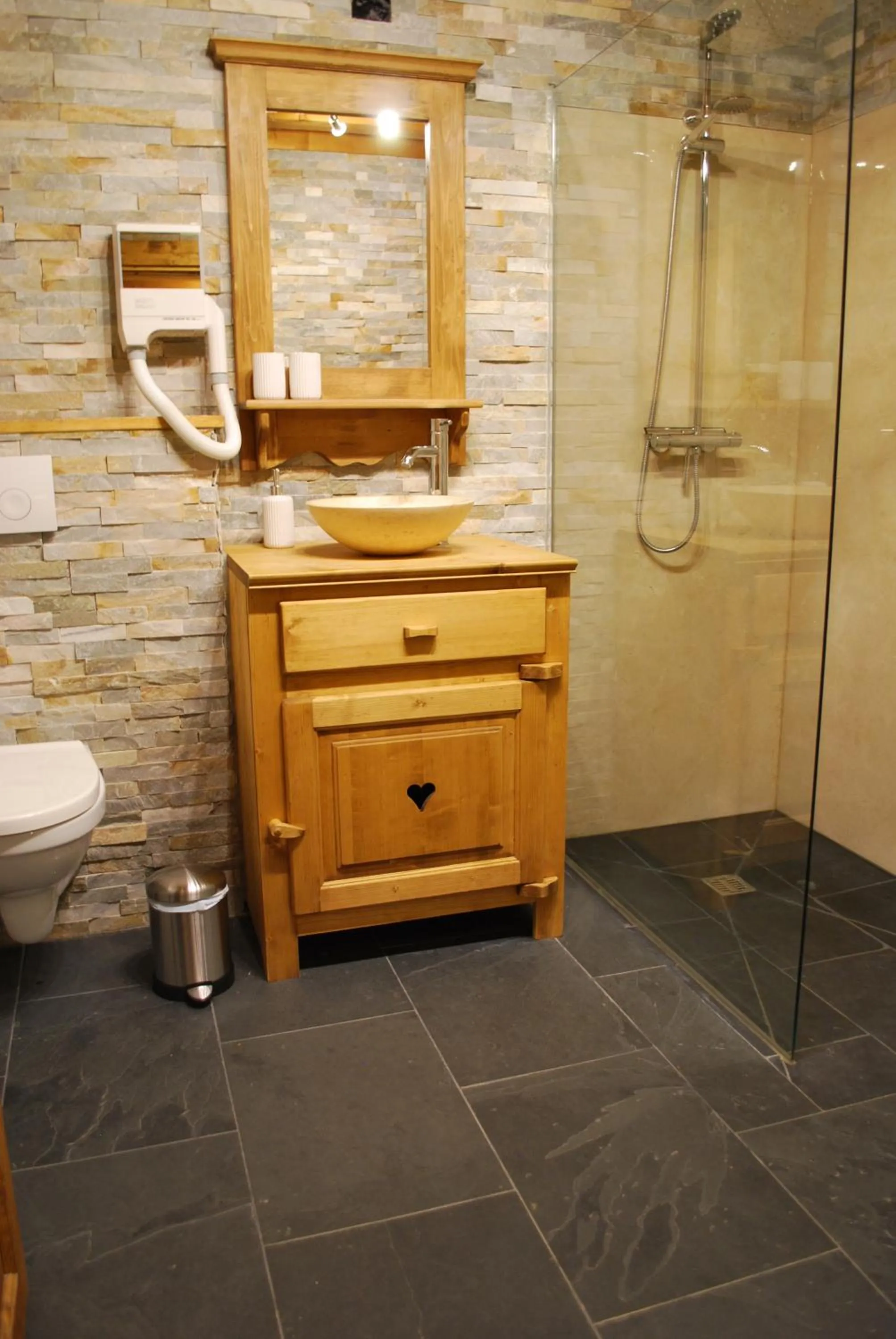 Shower in De Blockhut