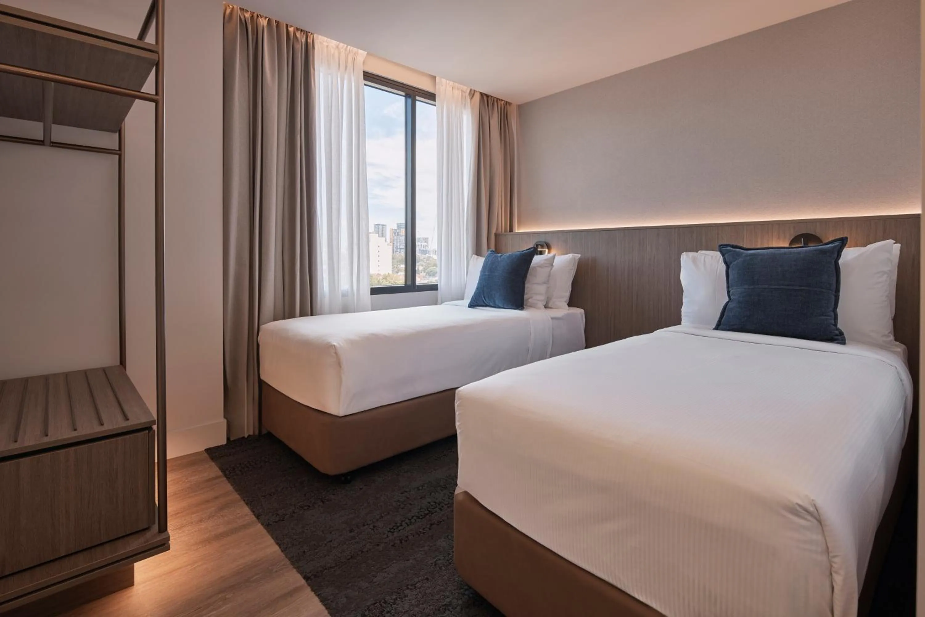 Bedroom, Bed in Rydges North Sydney