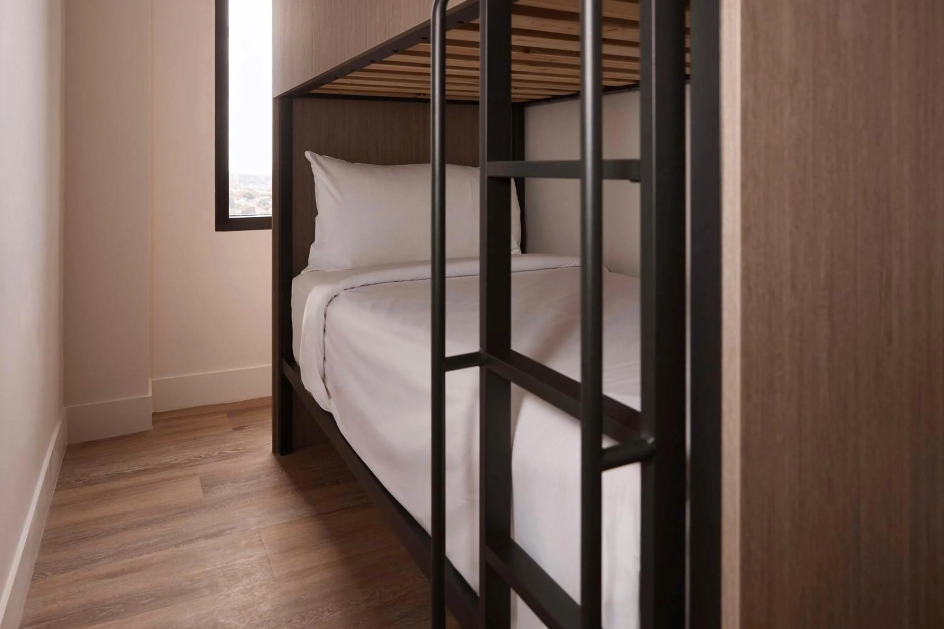 Bedroom, Bed in Rydges North Sydney