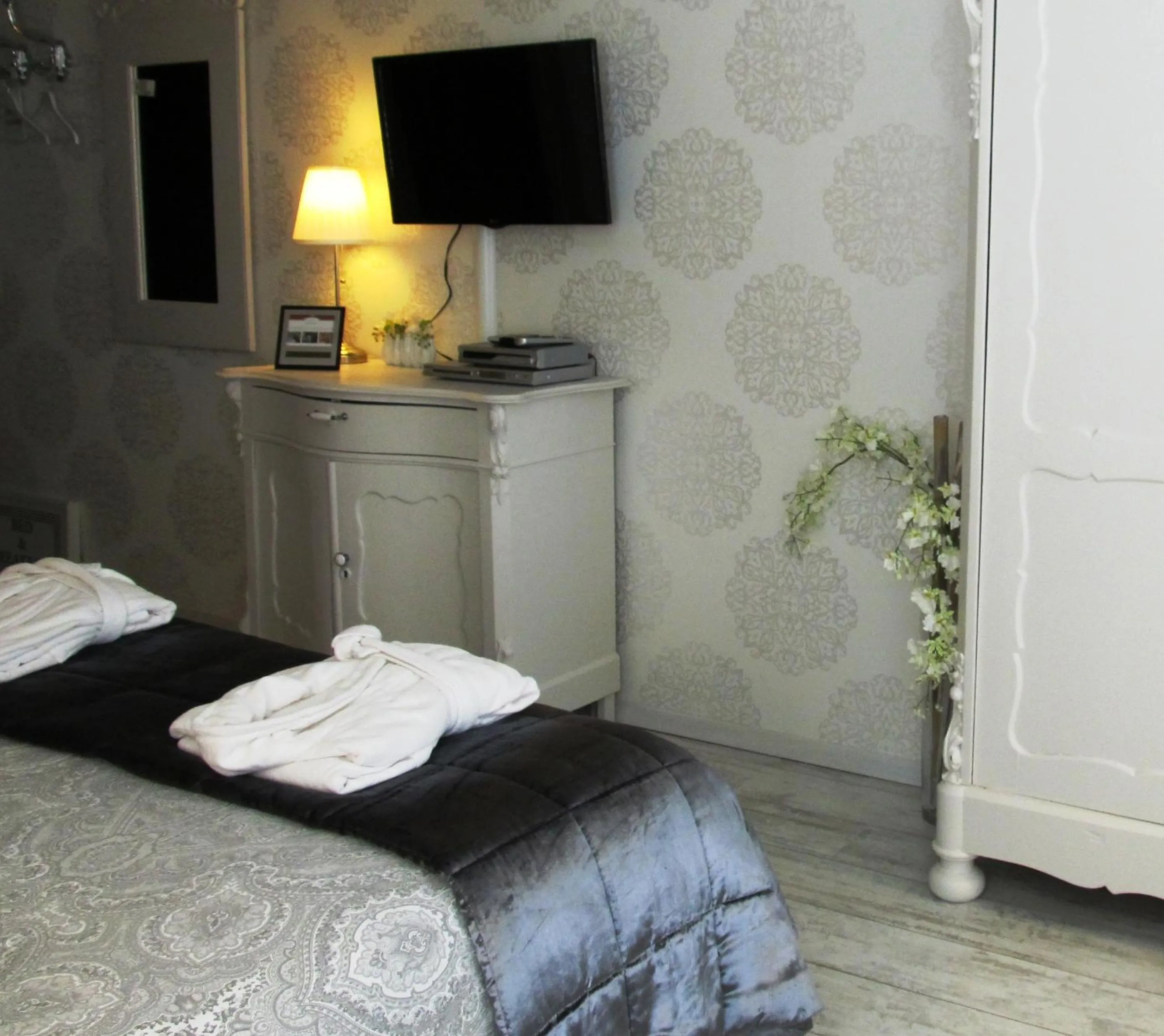 Bedroom, Bed in B&B de Valkenhorst