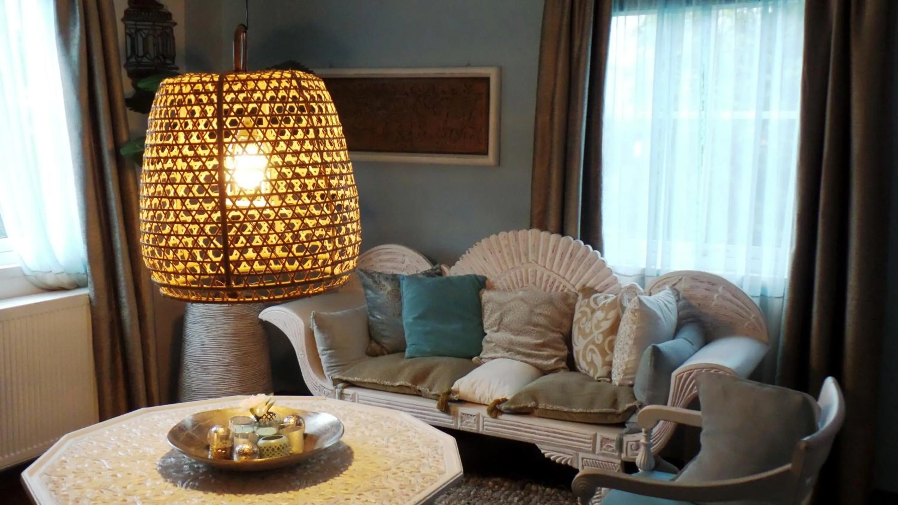 Seating area in B&B de Valkenhorst