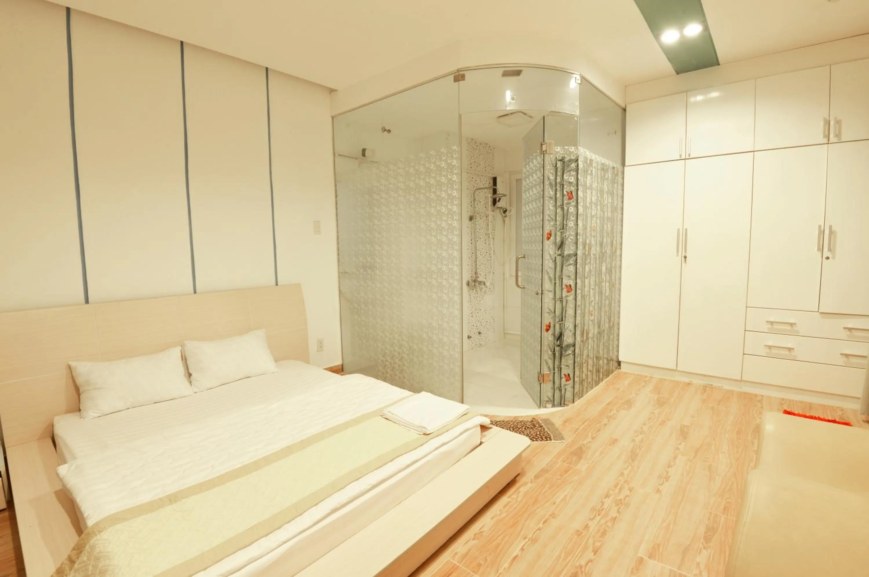 Property building, Bed in My Friends Hotel