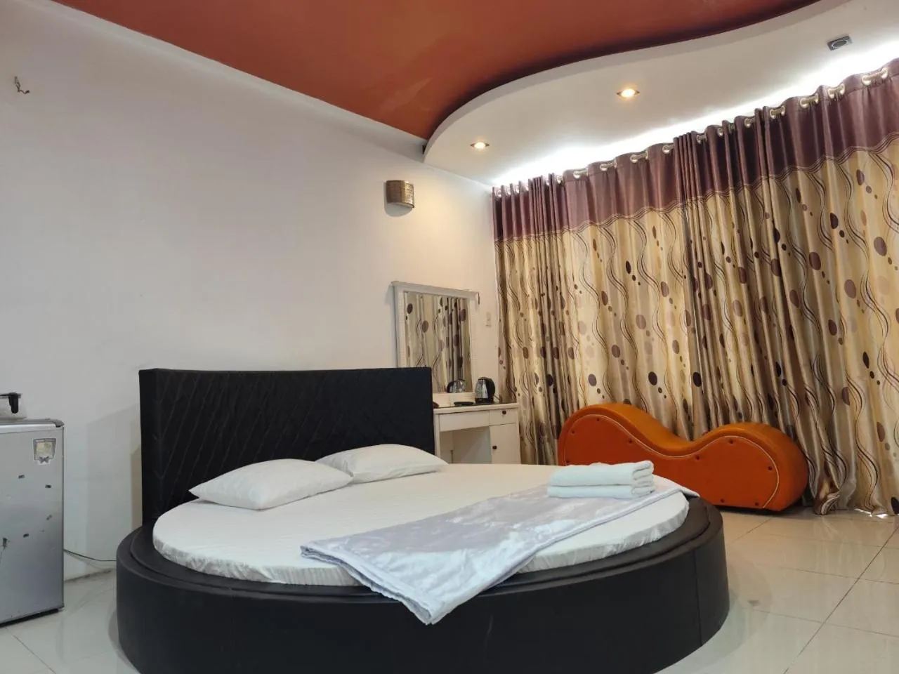 Bed in My Friends Hotel