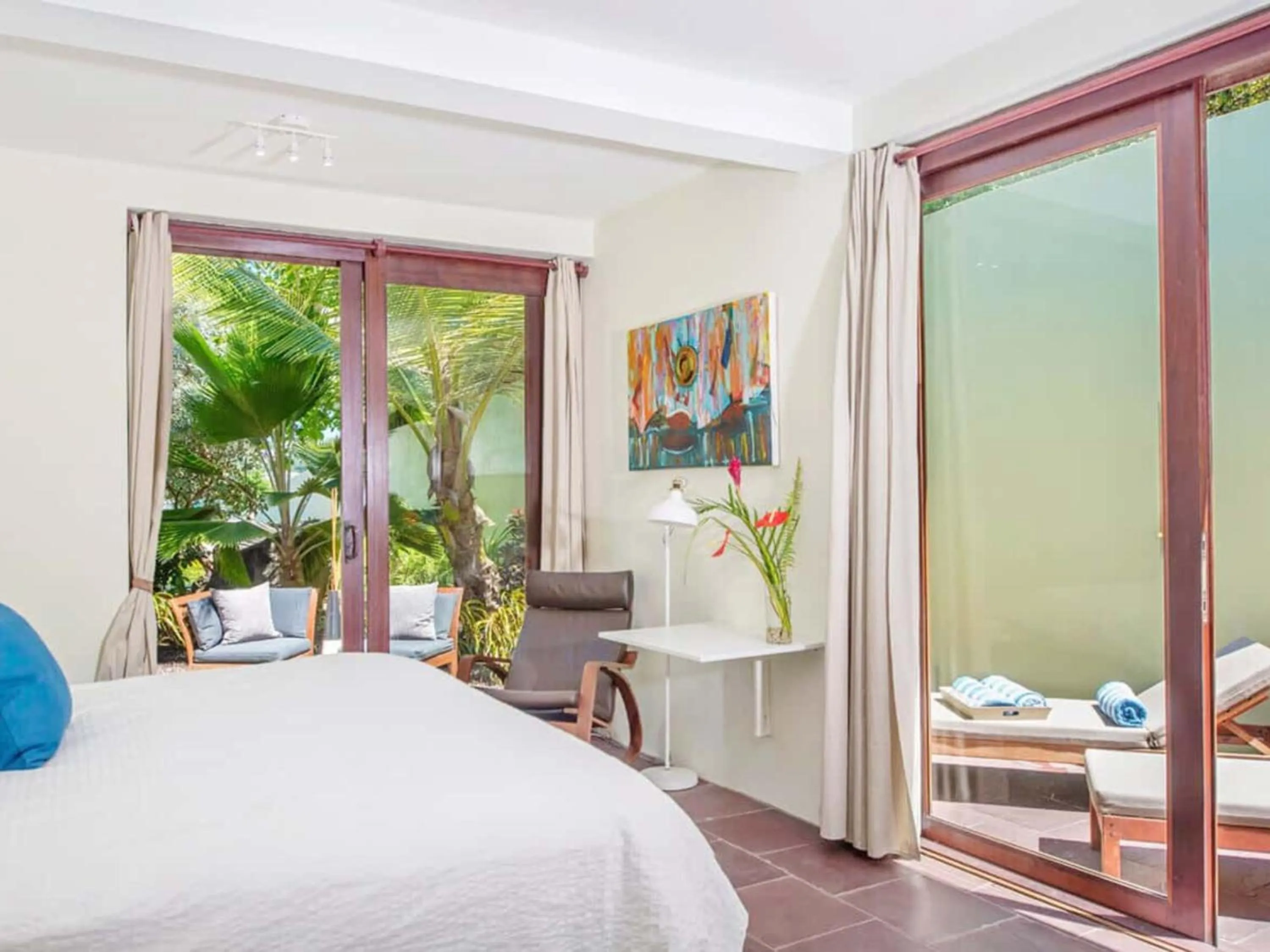 Patio, Bed in 473 Grenada Boutique Resort