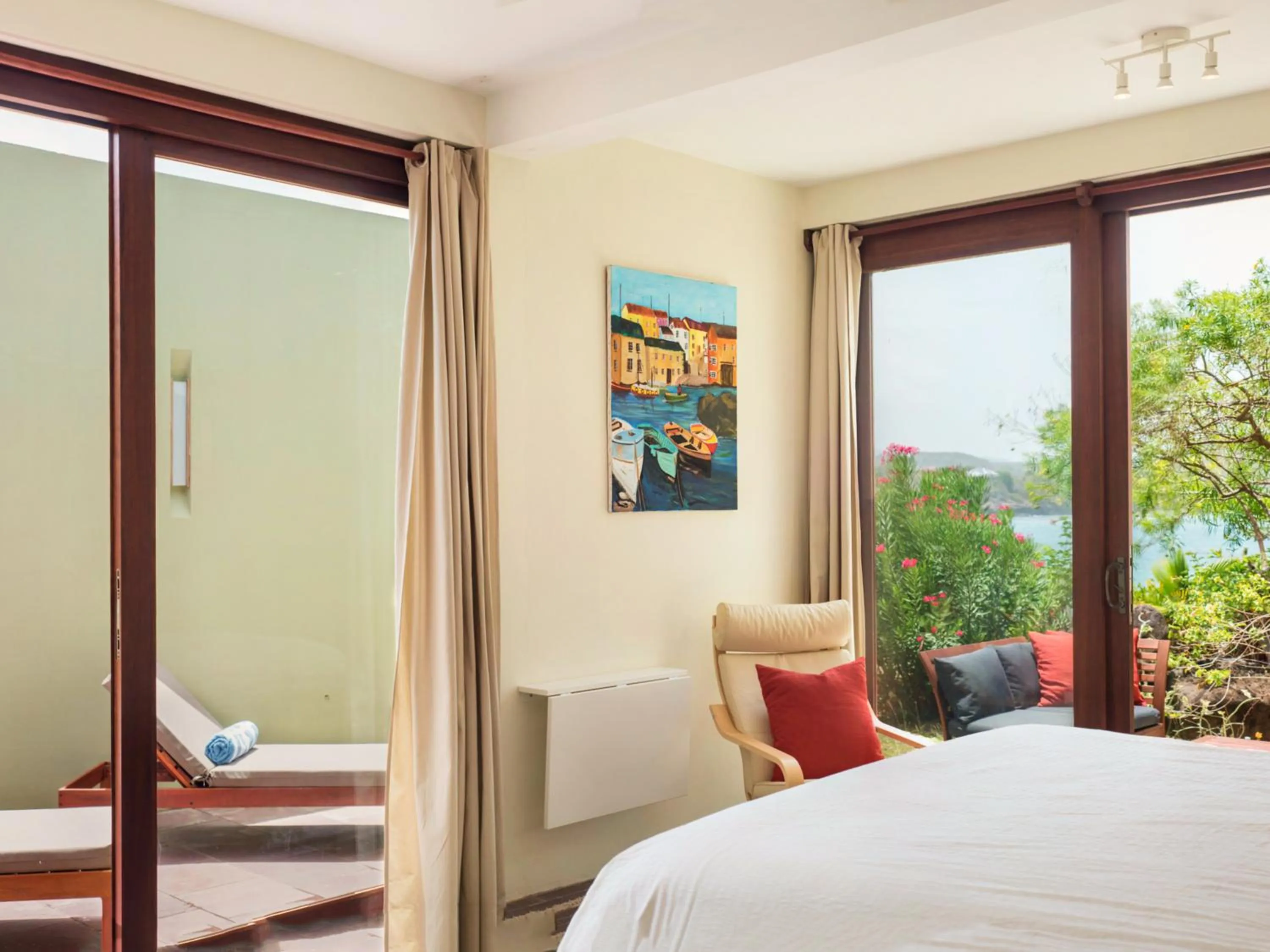 Bed in 473 Grenada Boutique Resort