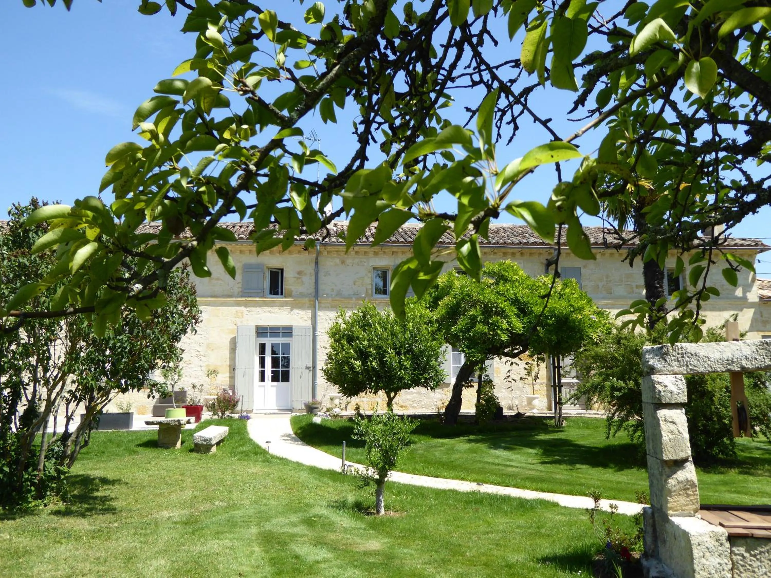 Property building in La Vigneraie de Laura