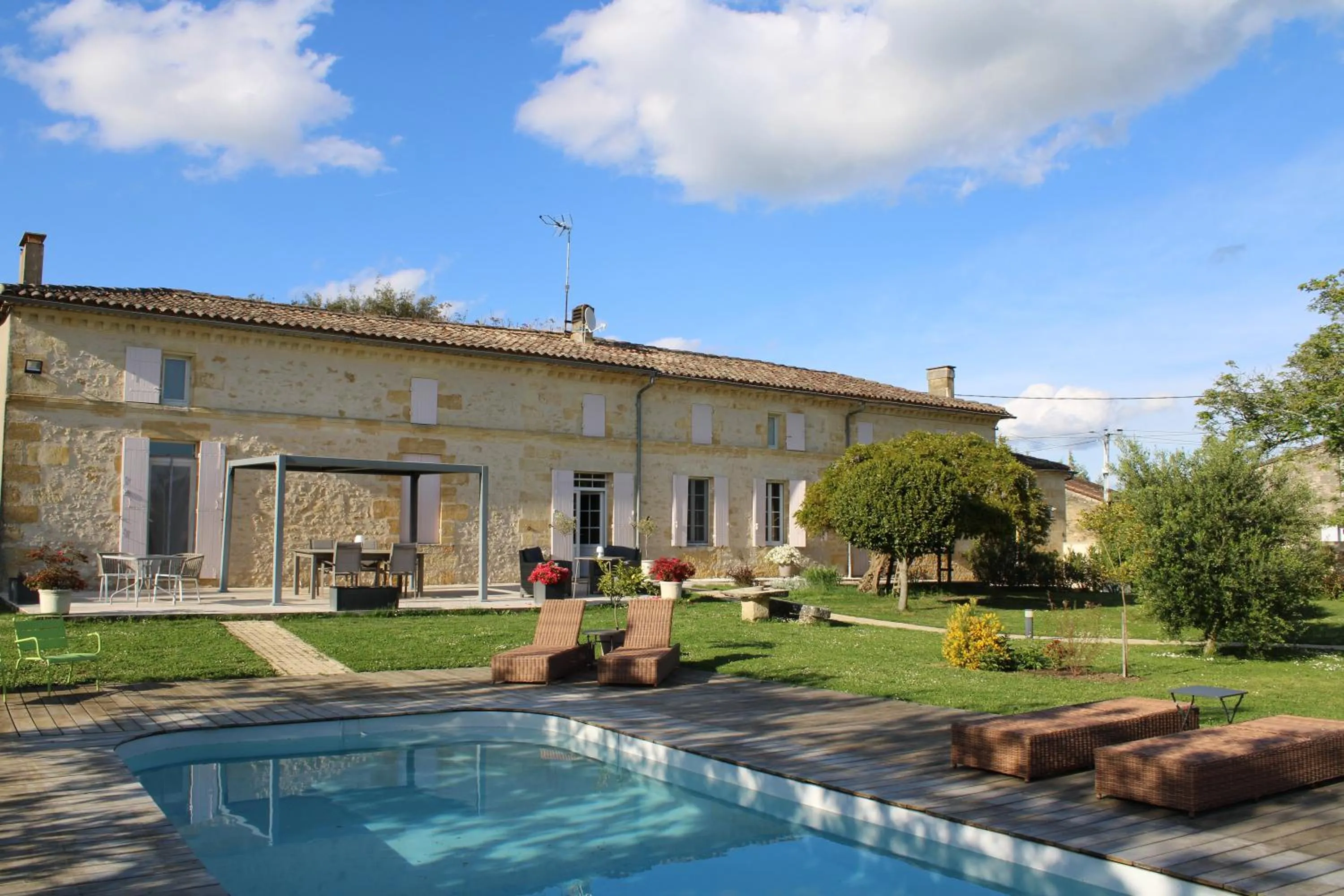 Property building in La Vigneraie de Laura