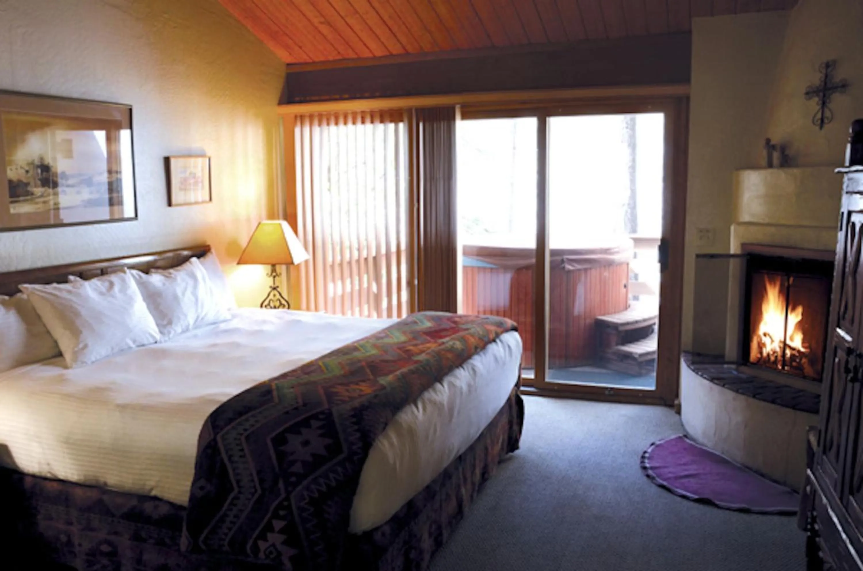 Bed in Junipine Resort