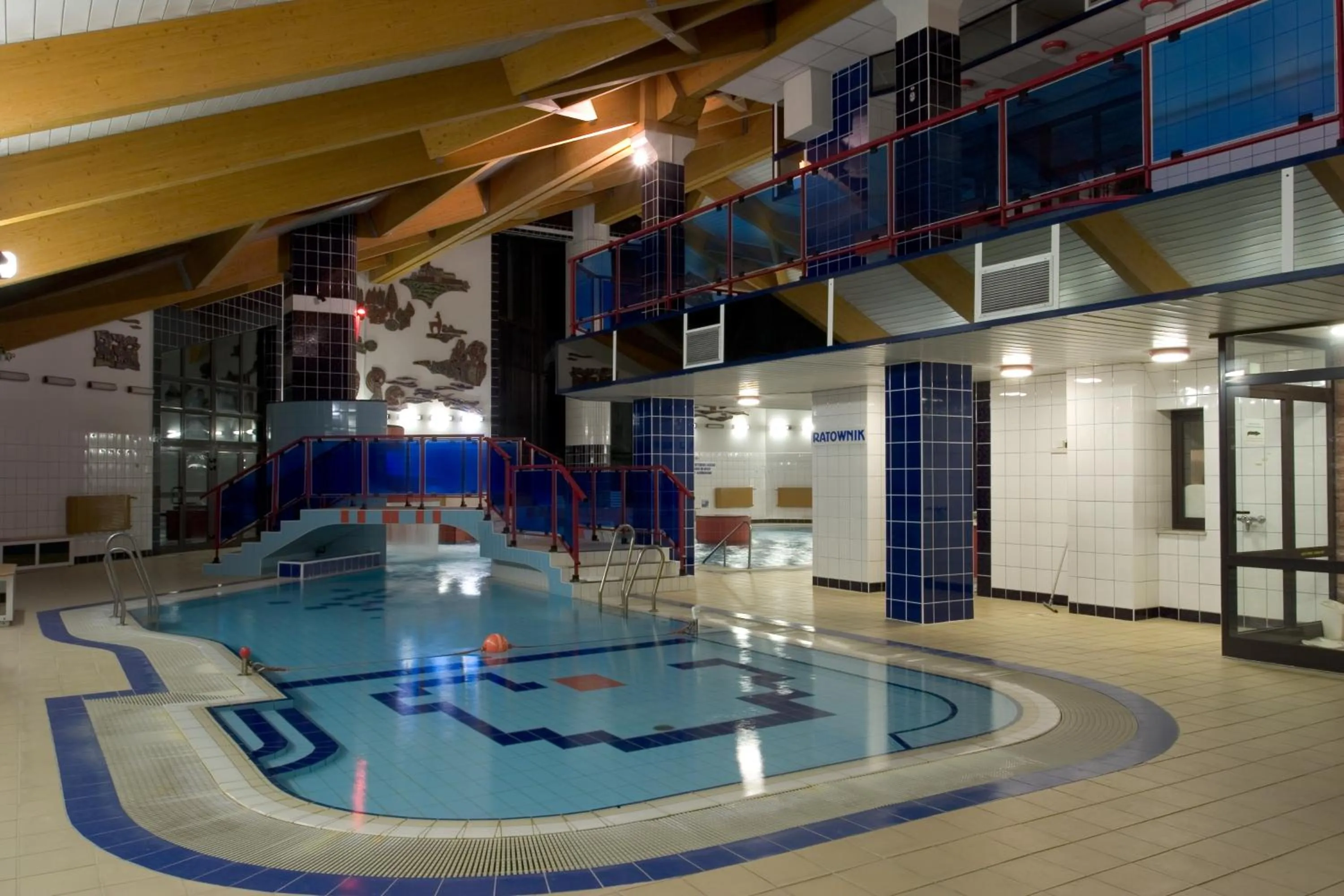 Swimming pool in Hotel Przedwiośnie