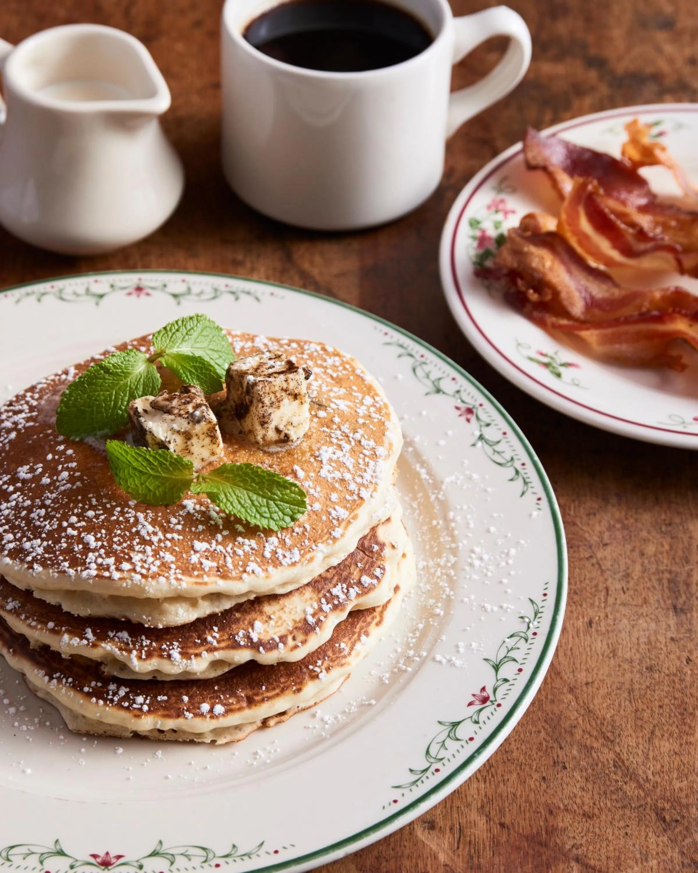 Restaurant/places to eat in The Bowery Hotel