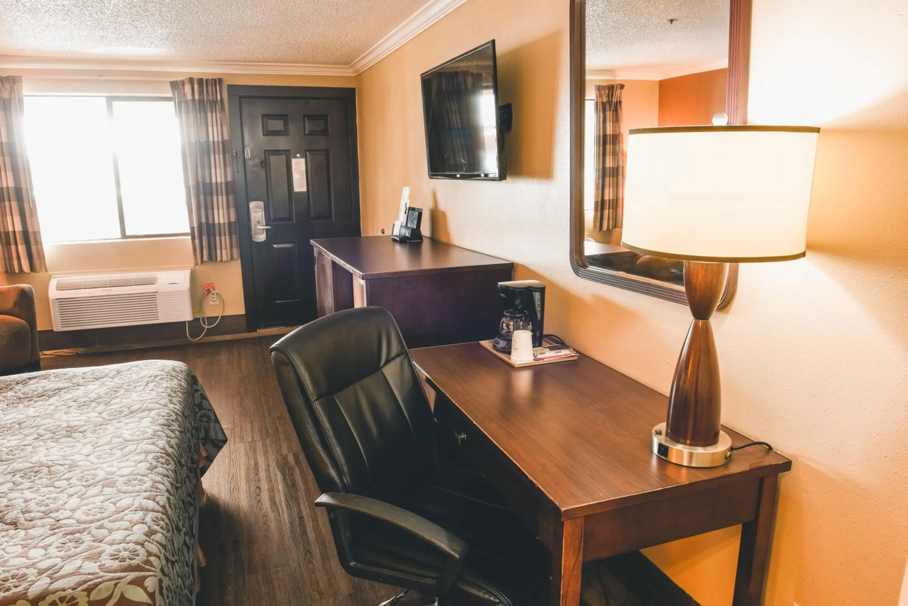 Bedroom, Bed in Niwas Inn