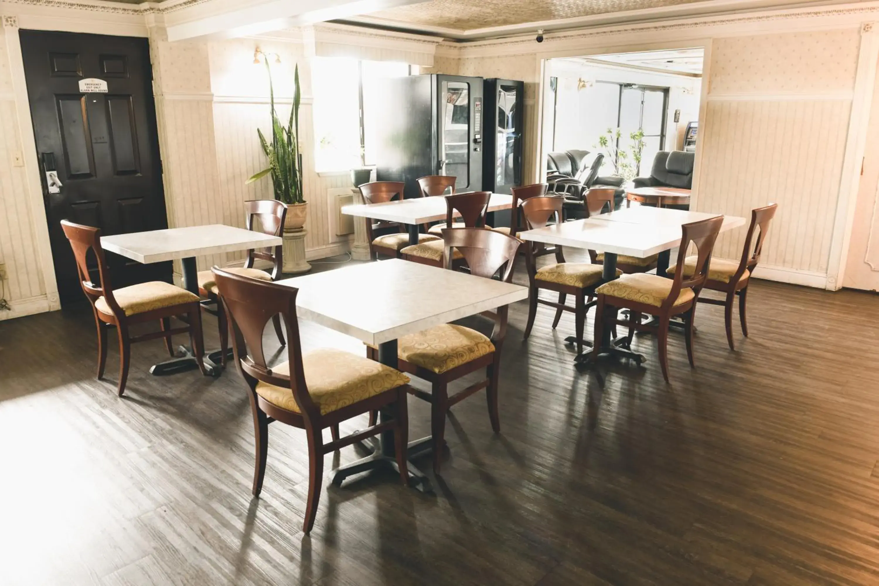 Breakfast in Niwas Inn Breakfast in Niwas Inn