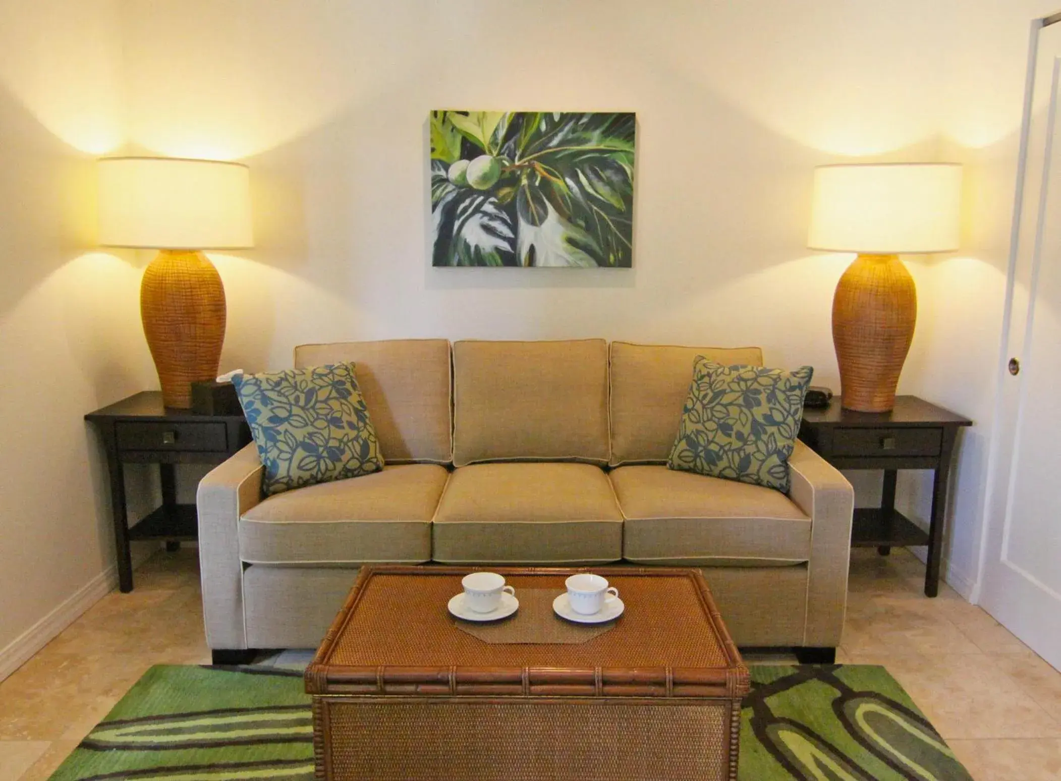 Living room, Seating Area in Castle Kauai Kailani