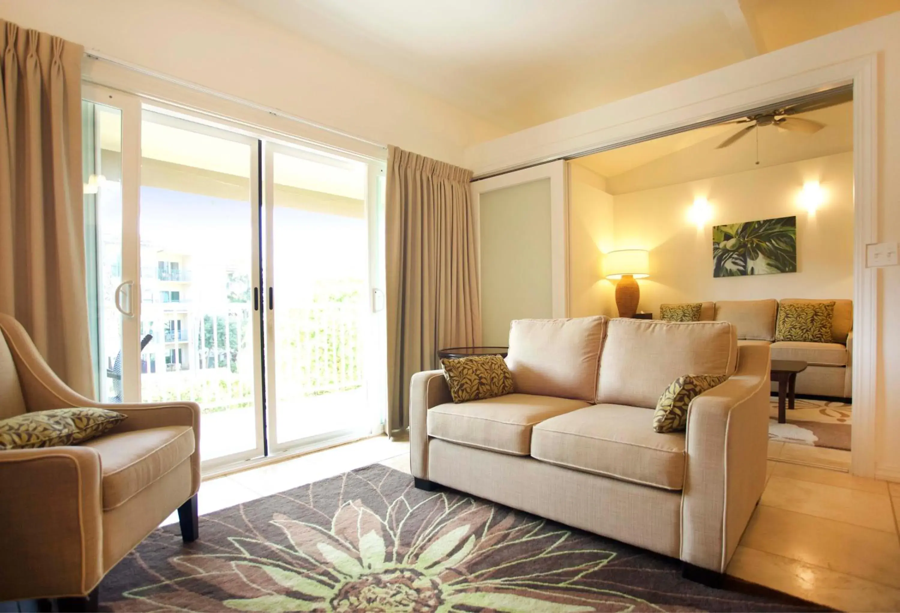 Living room, Seating Area in Castle Kauai Kailani