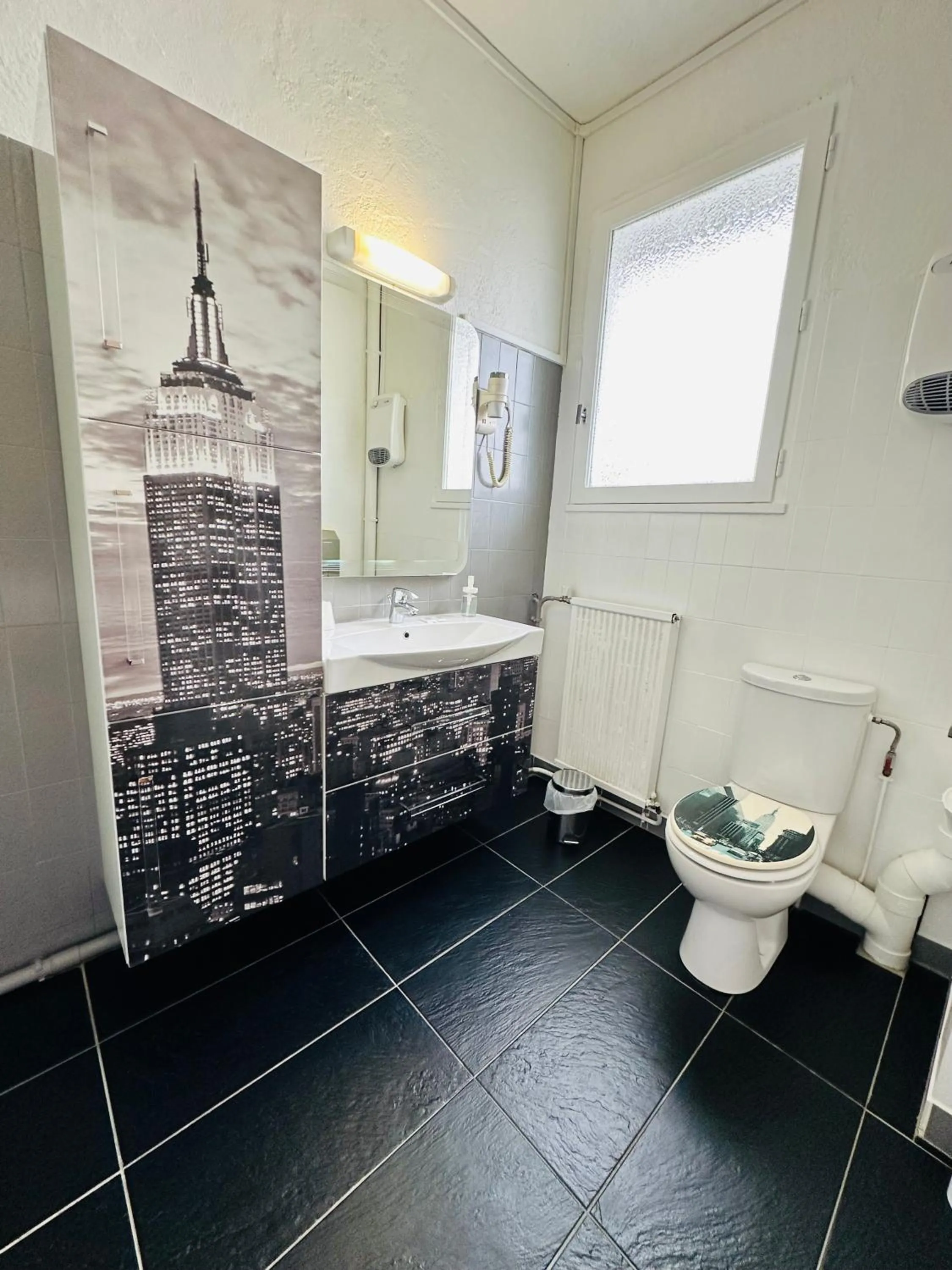 Bathroom in Hotel Italia