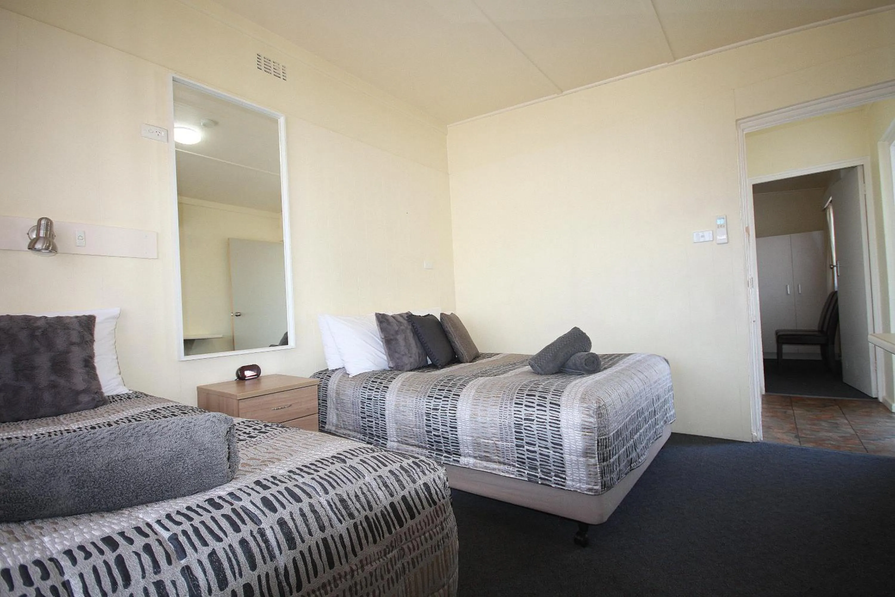 Photo of the whole room in Hi Way Motor Inn