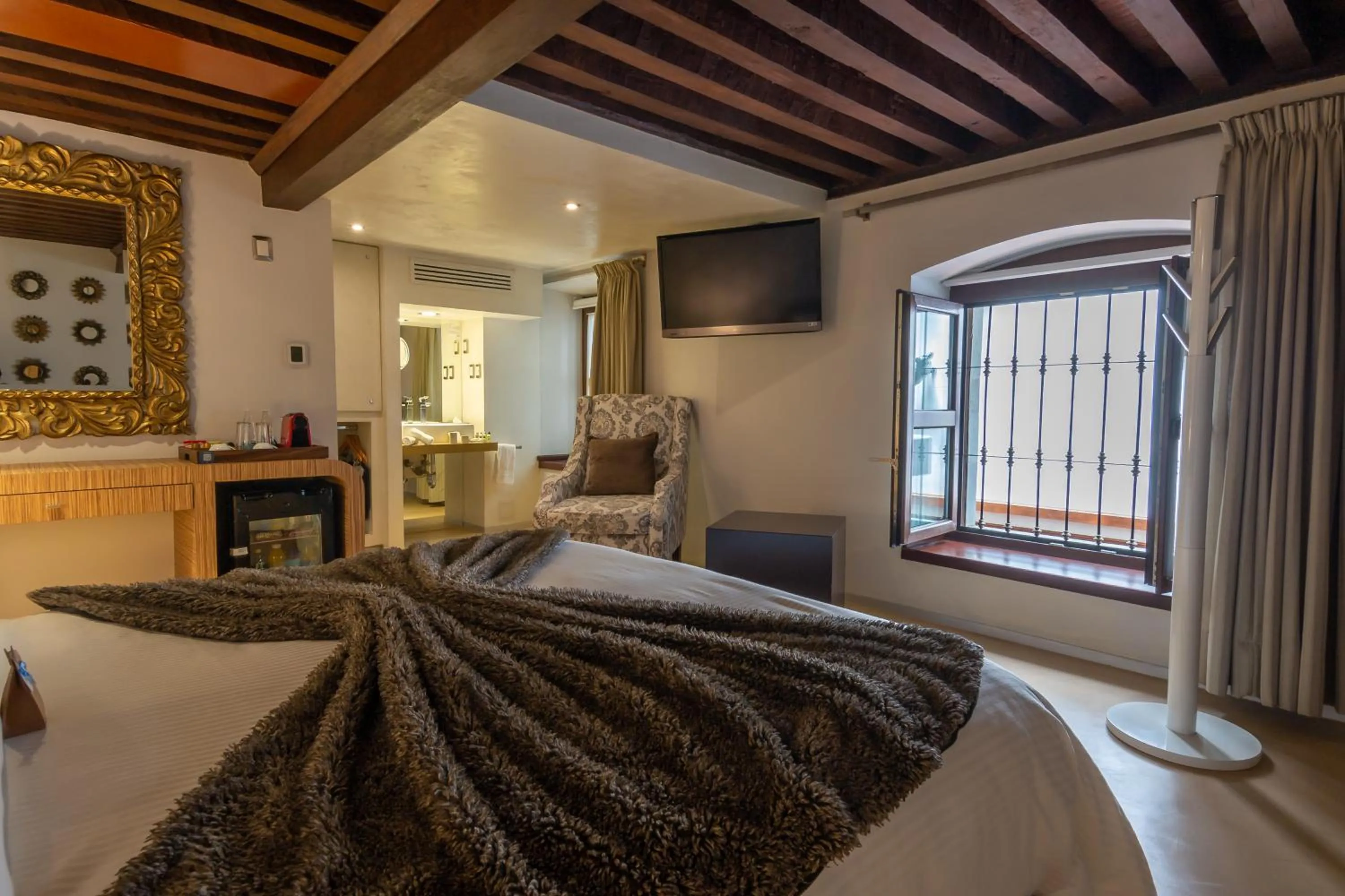 Bed in 1850 Hotel Boutique