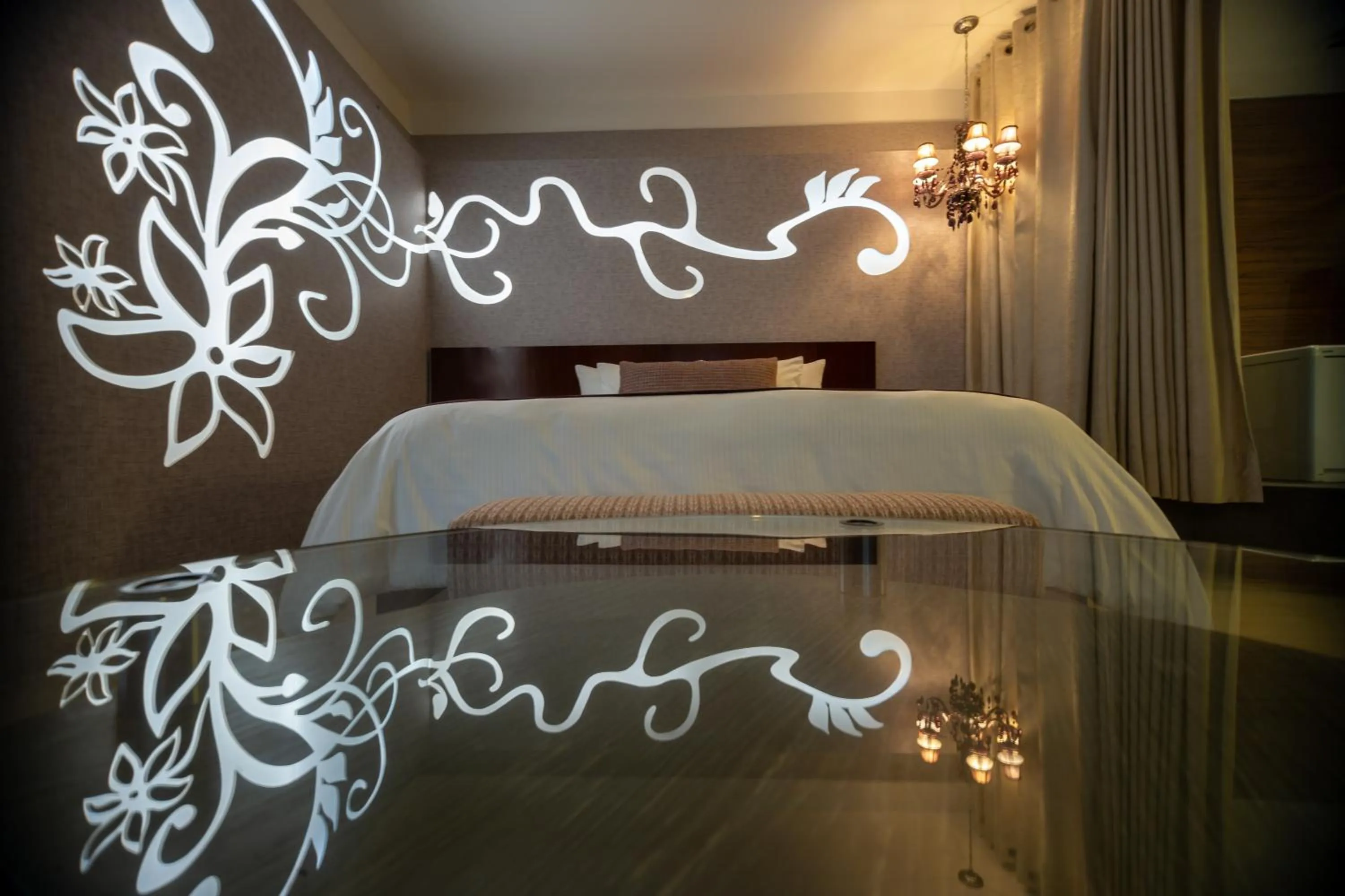 Bed in 1850 Hotel Boutique