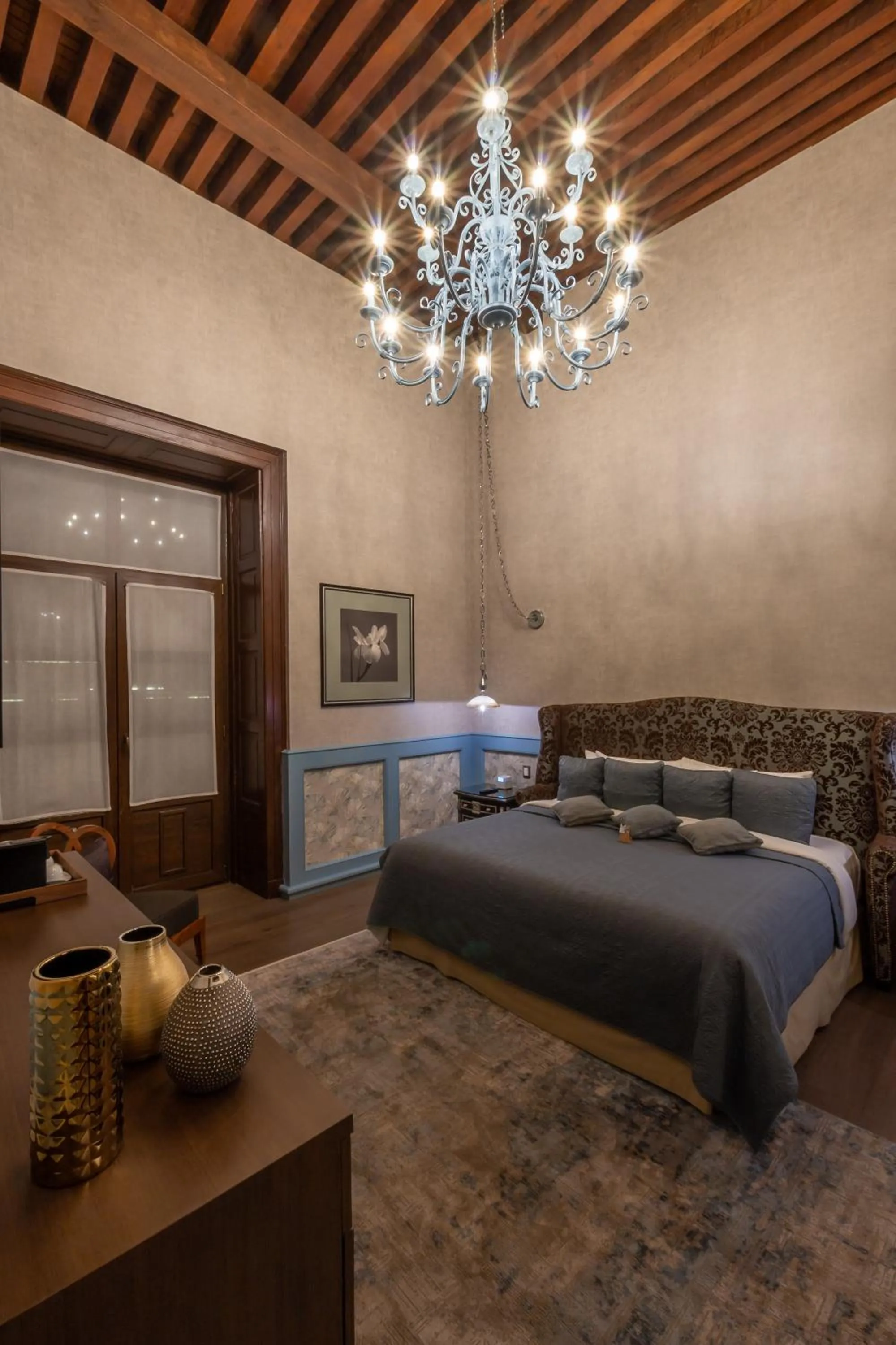 Bed in 1850 Hotel Boutique