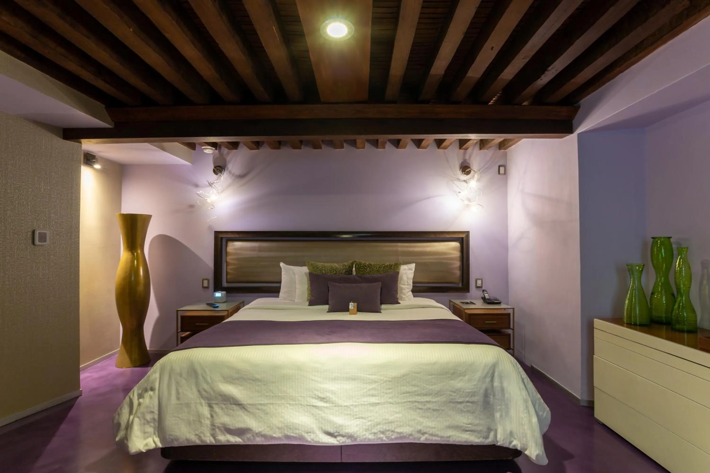 Bed in 1850 Hotel Boutique