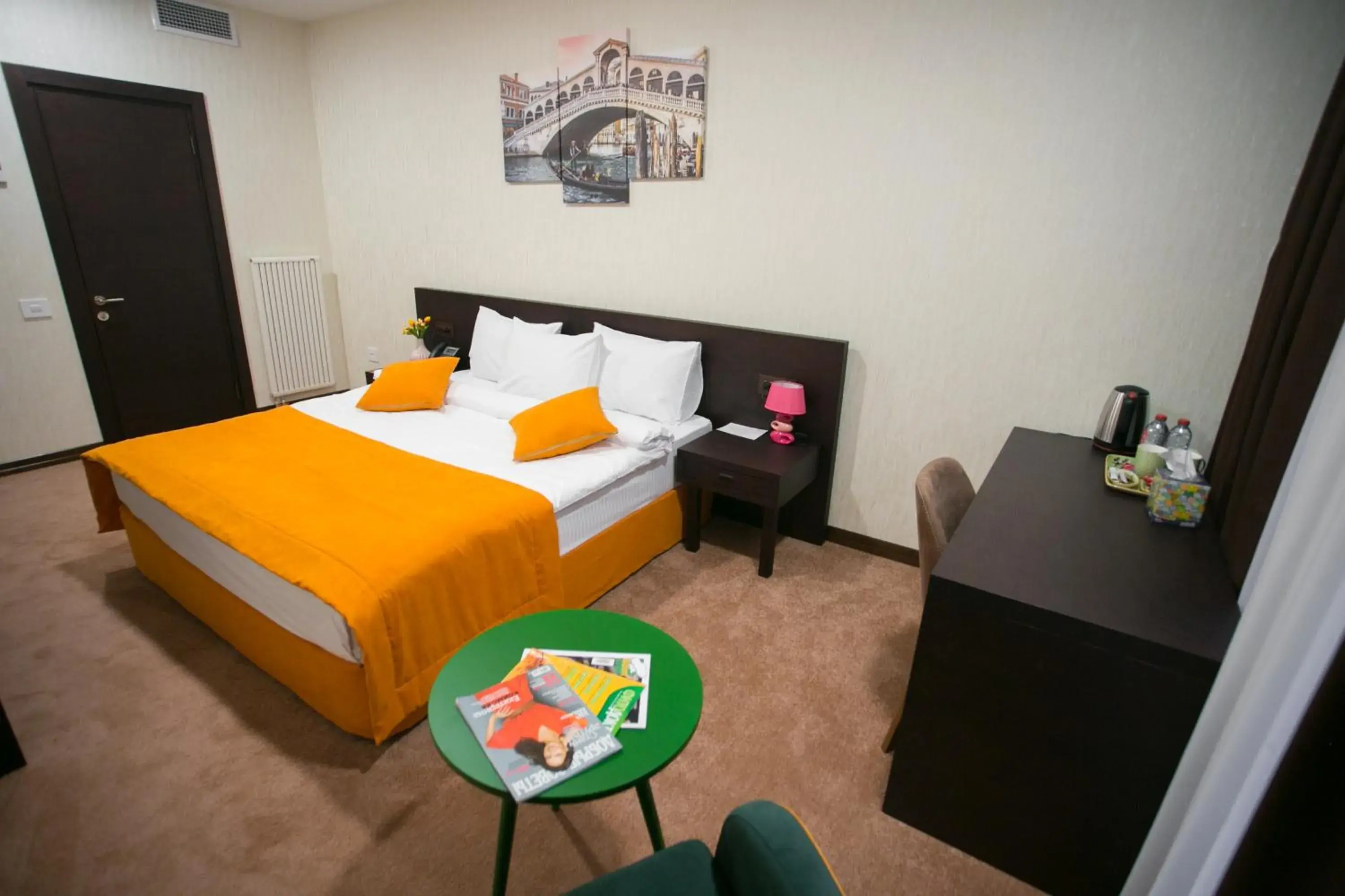 Street view, Bed in Da Vinci Boutique Hotel Street view, Bed in Da Vinci Boutique Hotel