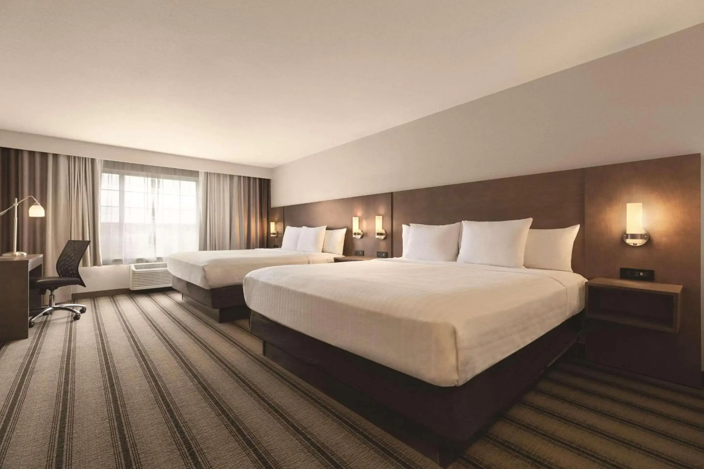 Bedroom, Bed in Country Inn & Suites by Radisson, Billings, MT Bedroom, Bed in Country Inn & Suites by Radisson, Billings, MT