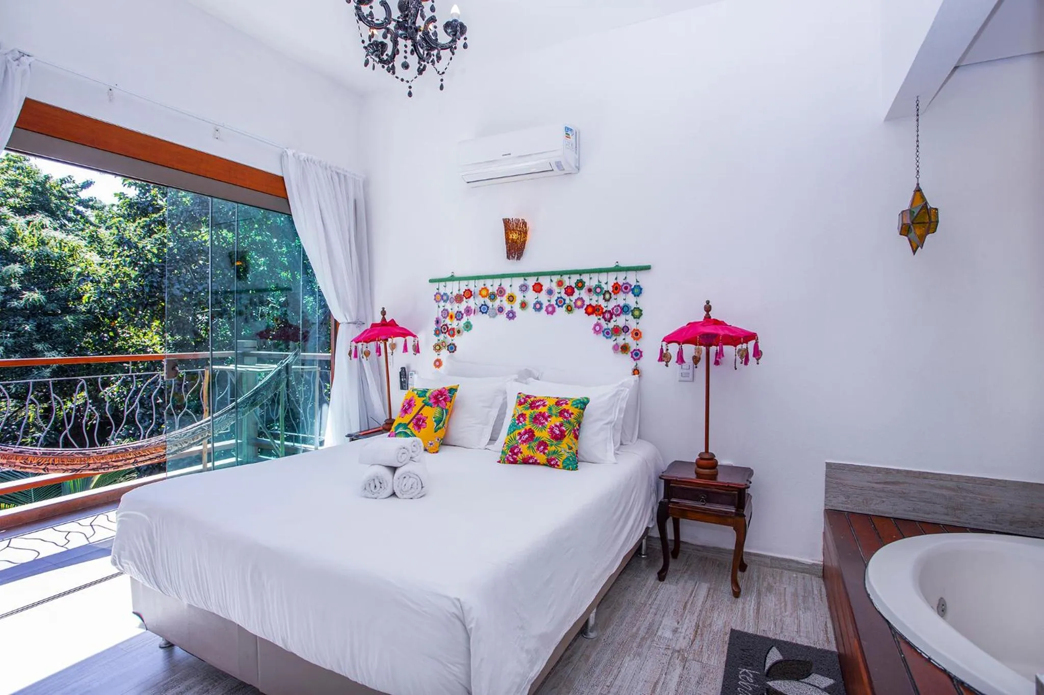 Photo of the whole room, Bed in Hotel Vila Kebaya