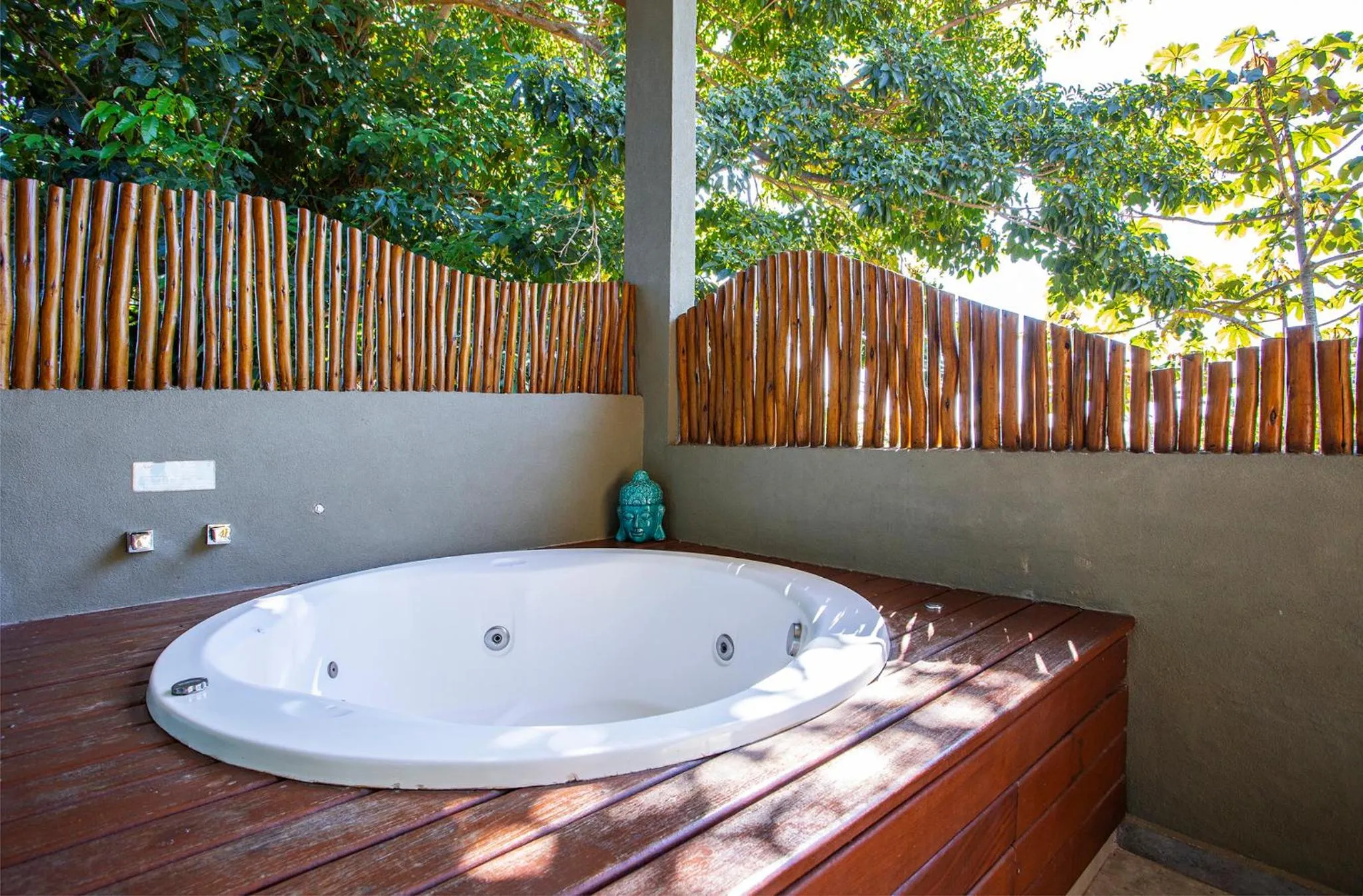 Hot Tub in Hotel Vila Kebaya