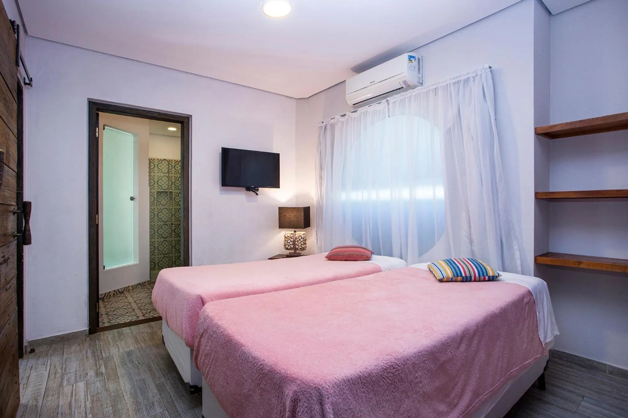 Photo of the whole room, Bed in Hotel Vila Kebaya