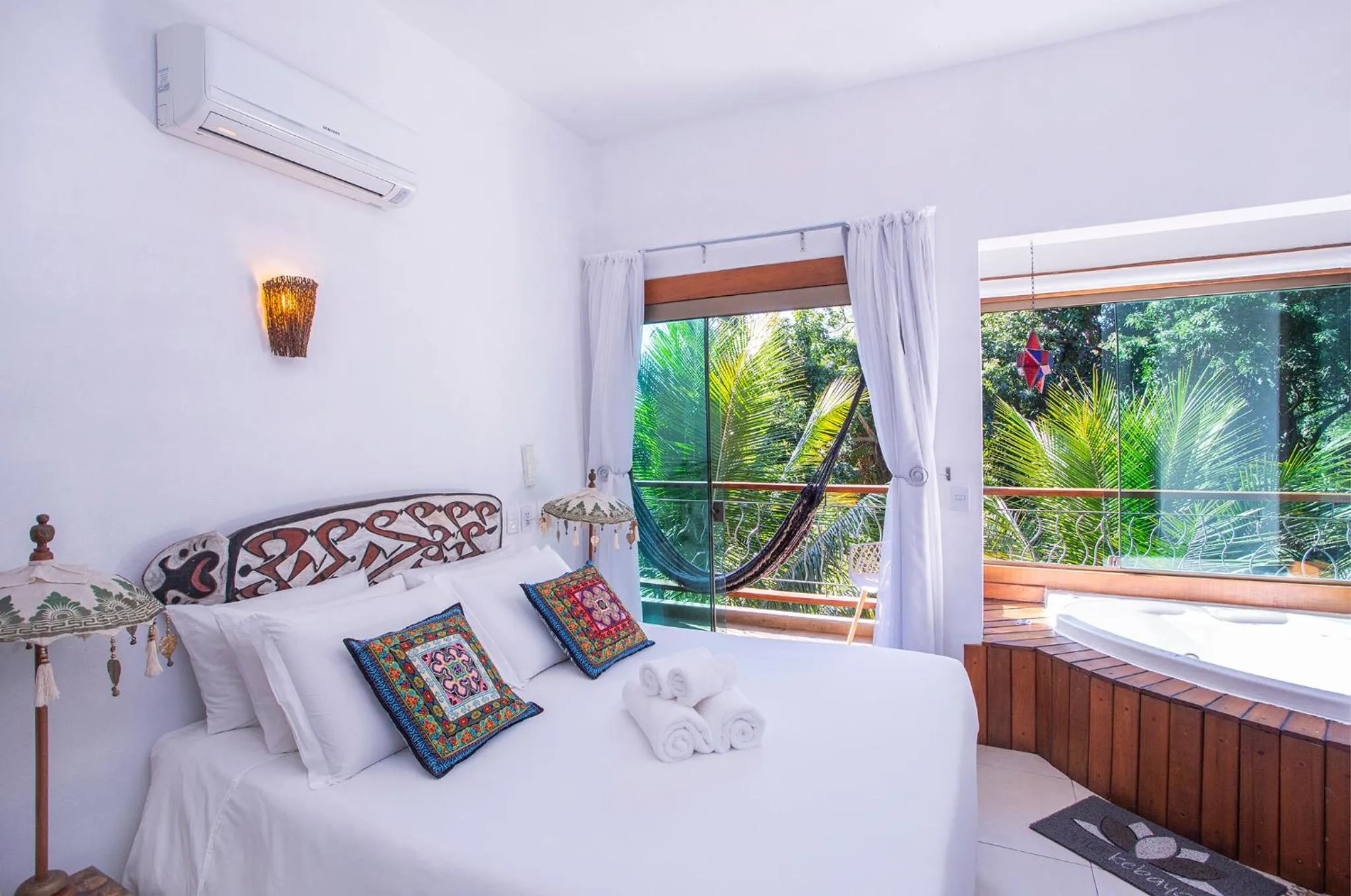 Photo of the whole room, Bed in Hotel Vila Kebaya